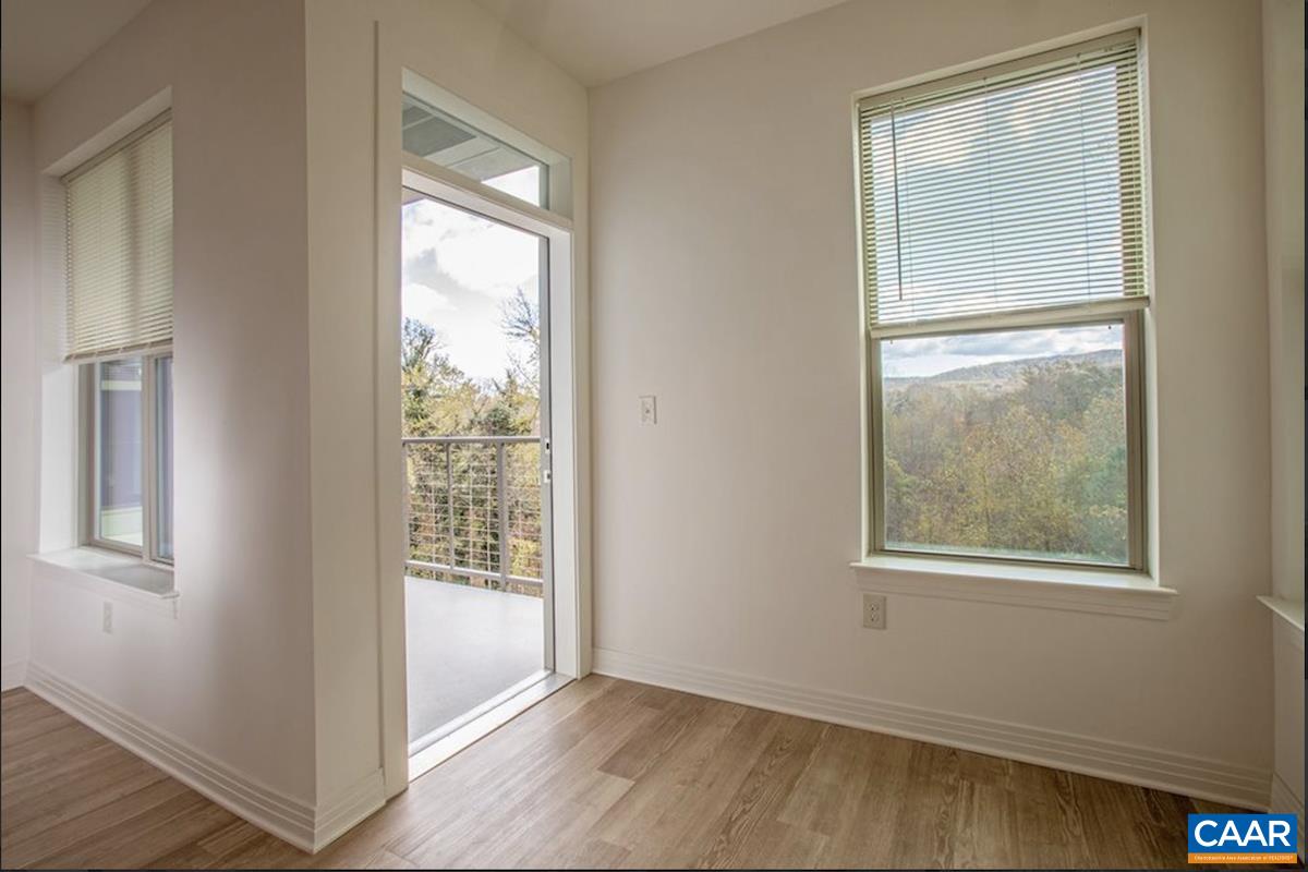 615 RIO ROAD EAST Unit: 322