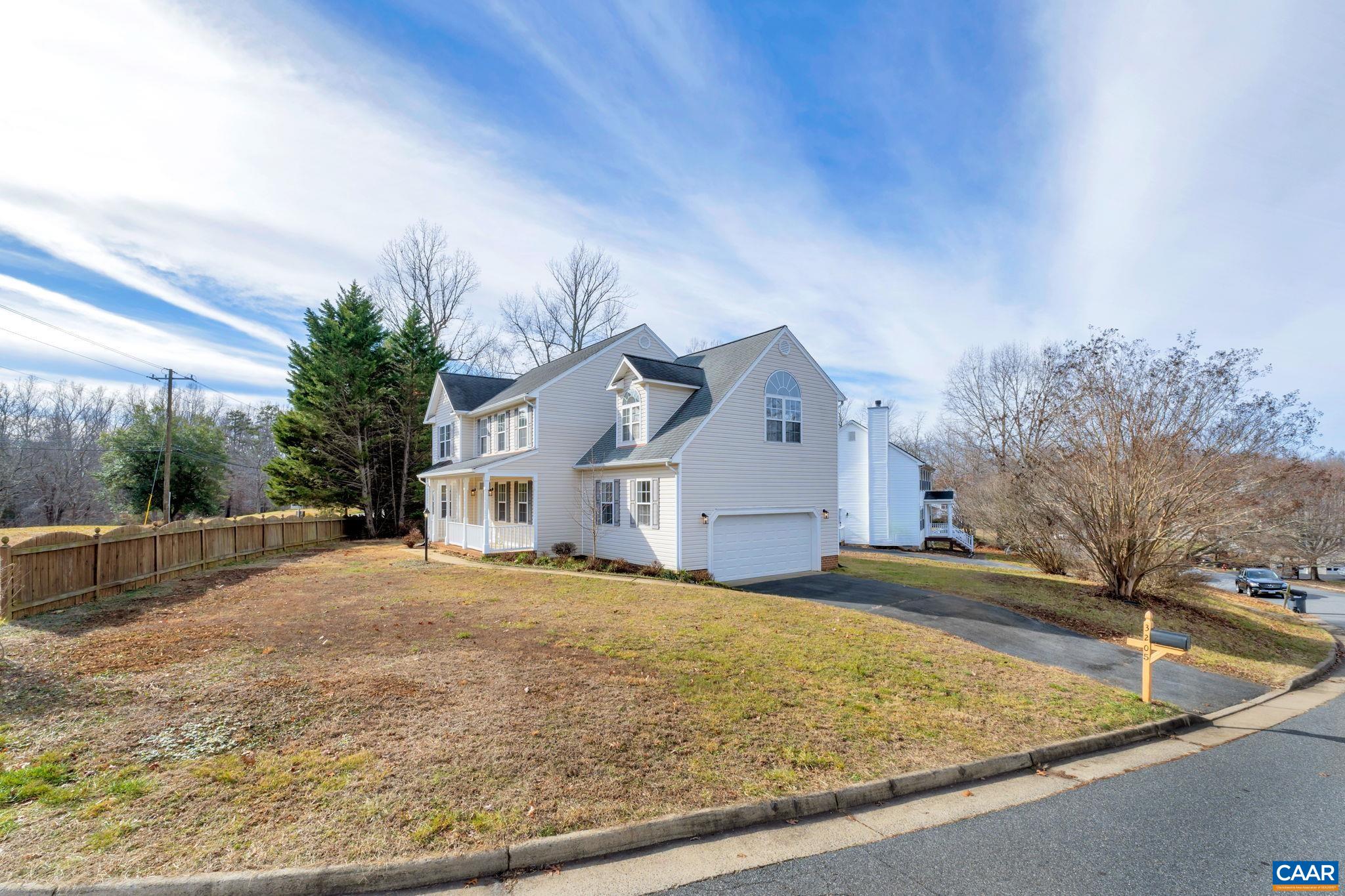3205 S CHESTERFIELD CT