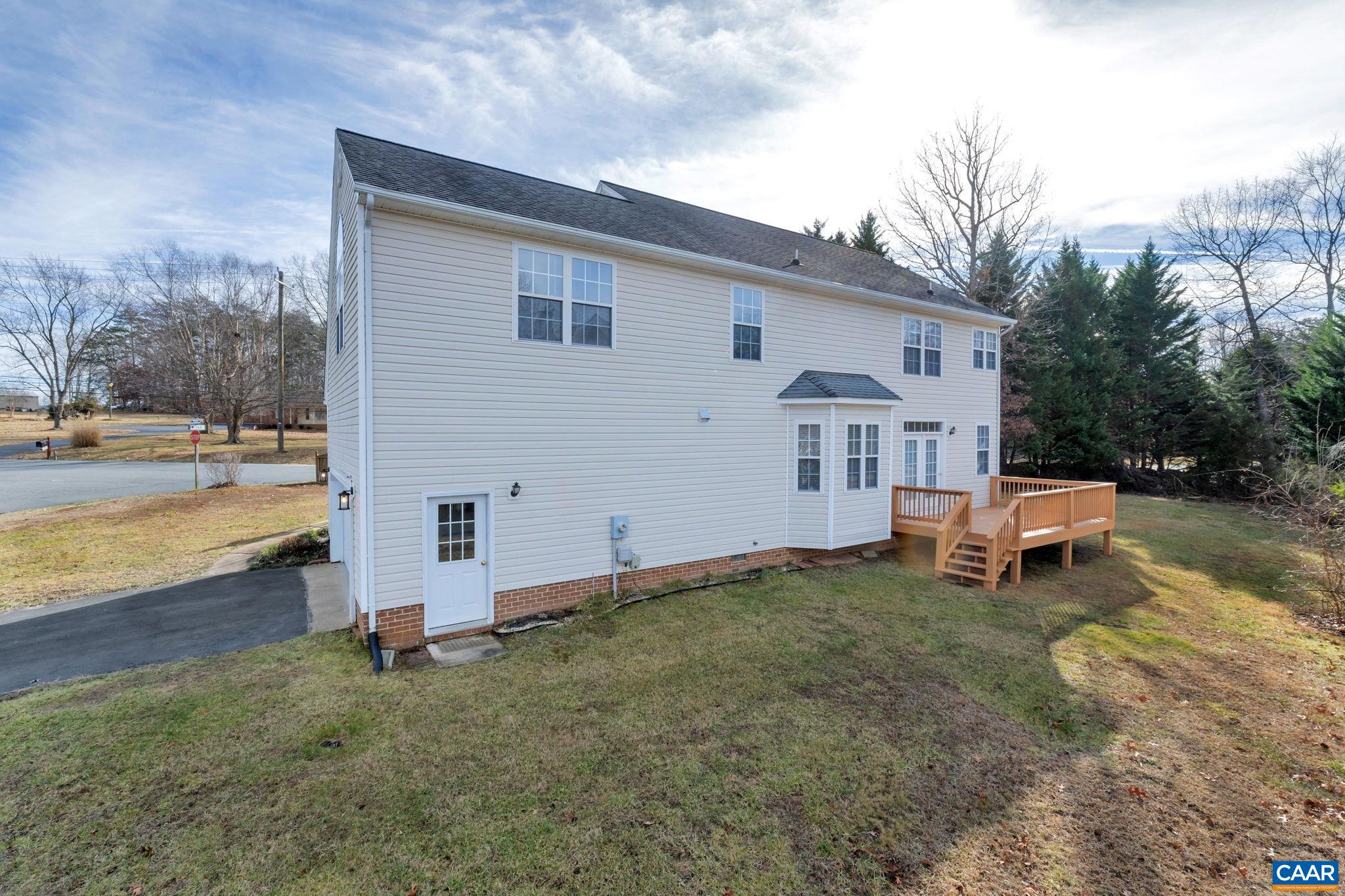 3205 S CHESTERFIELD CT