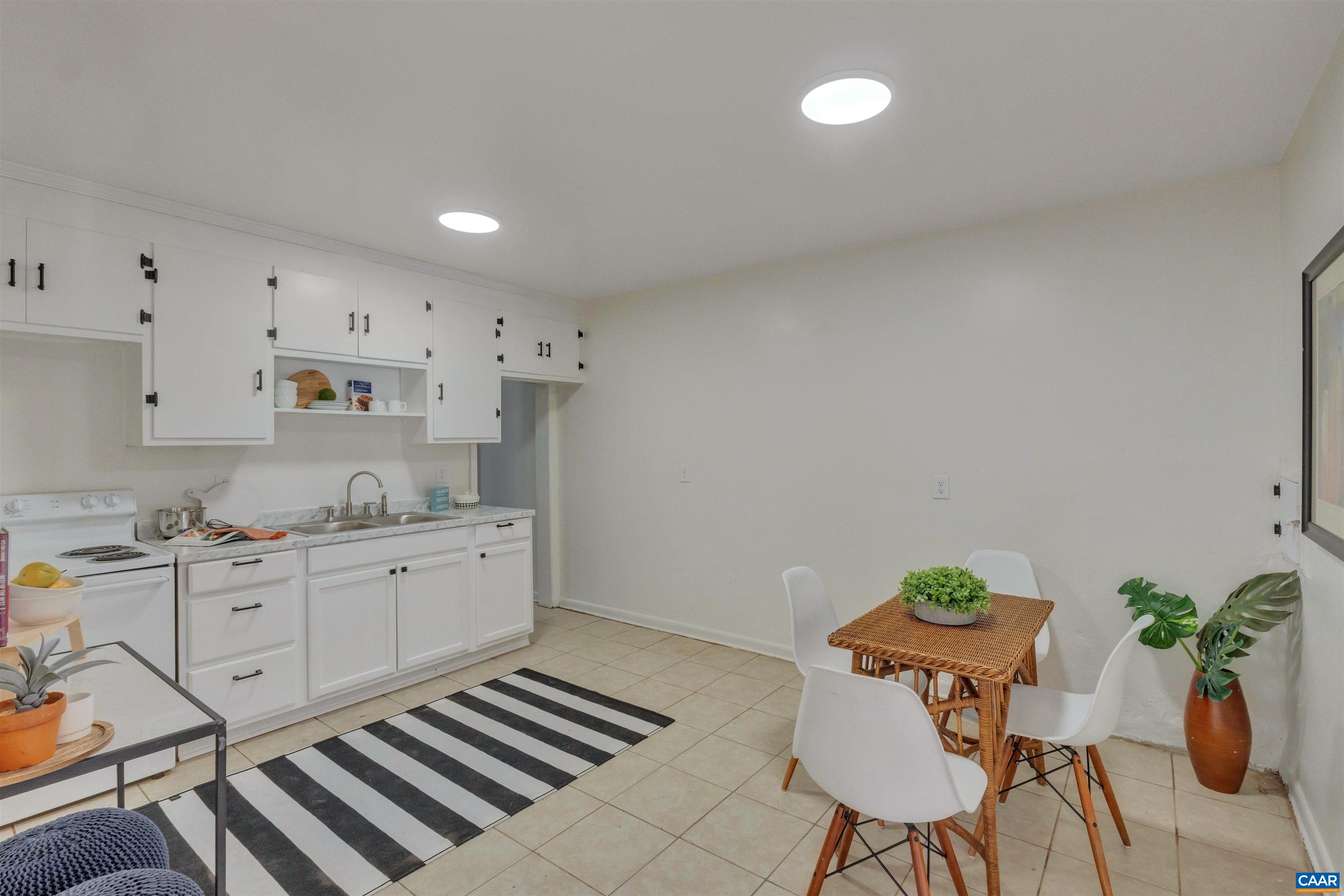 100 OLINDA DR