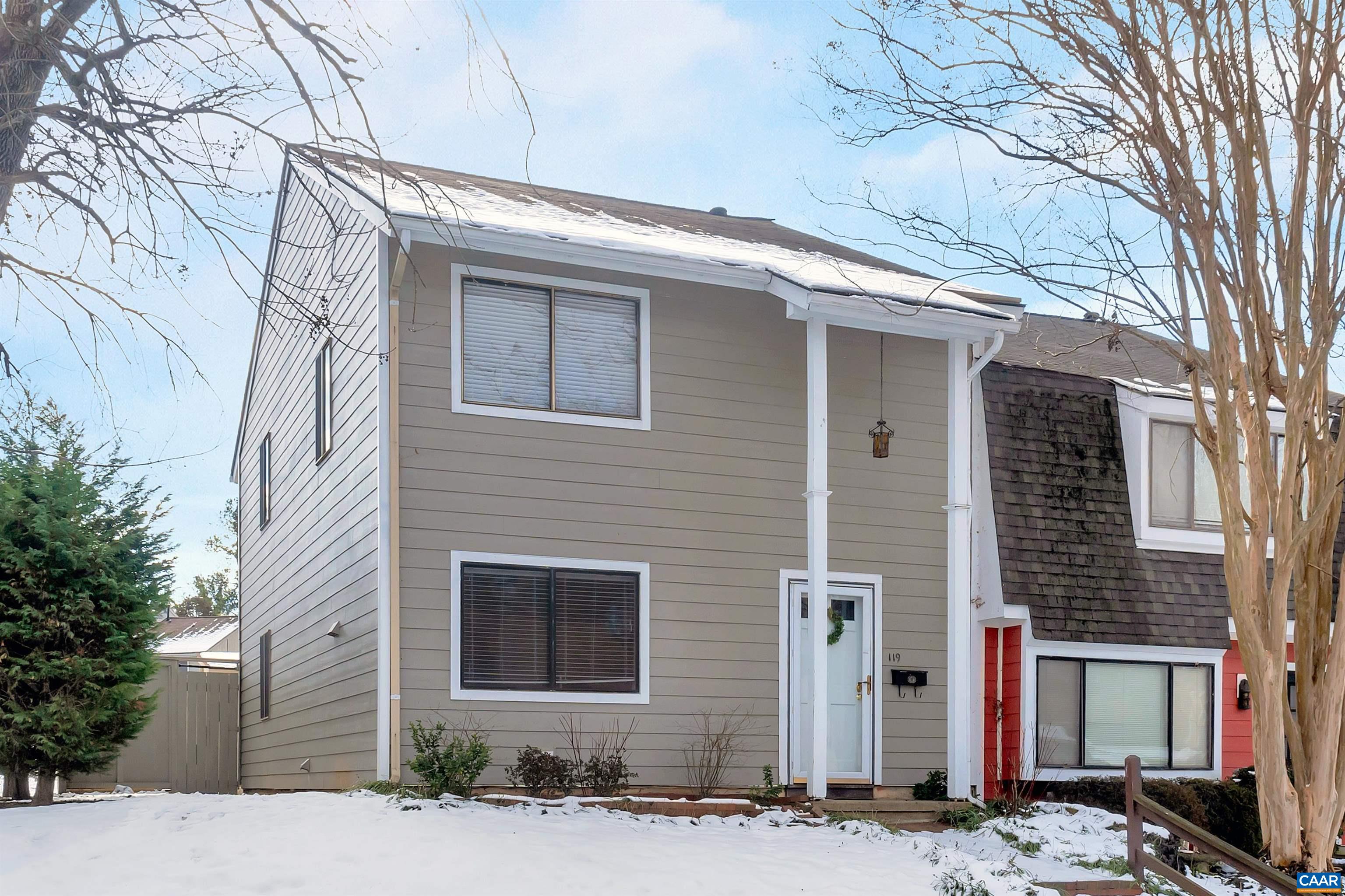 119 WOODLAKE DR