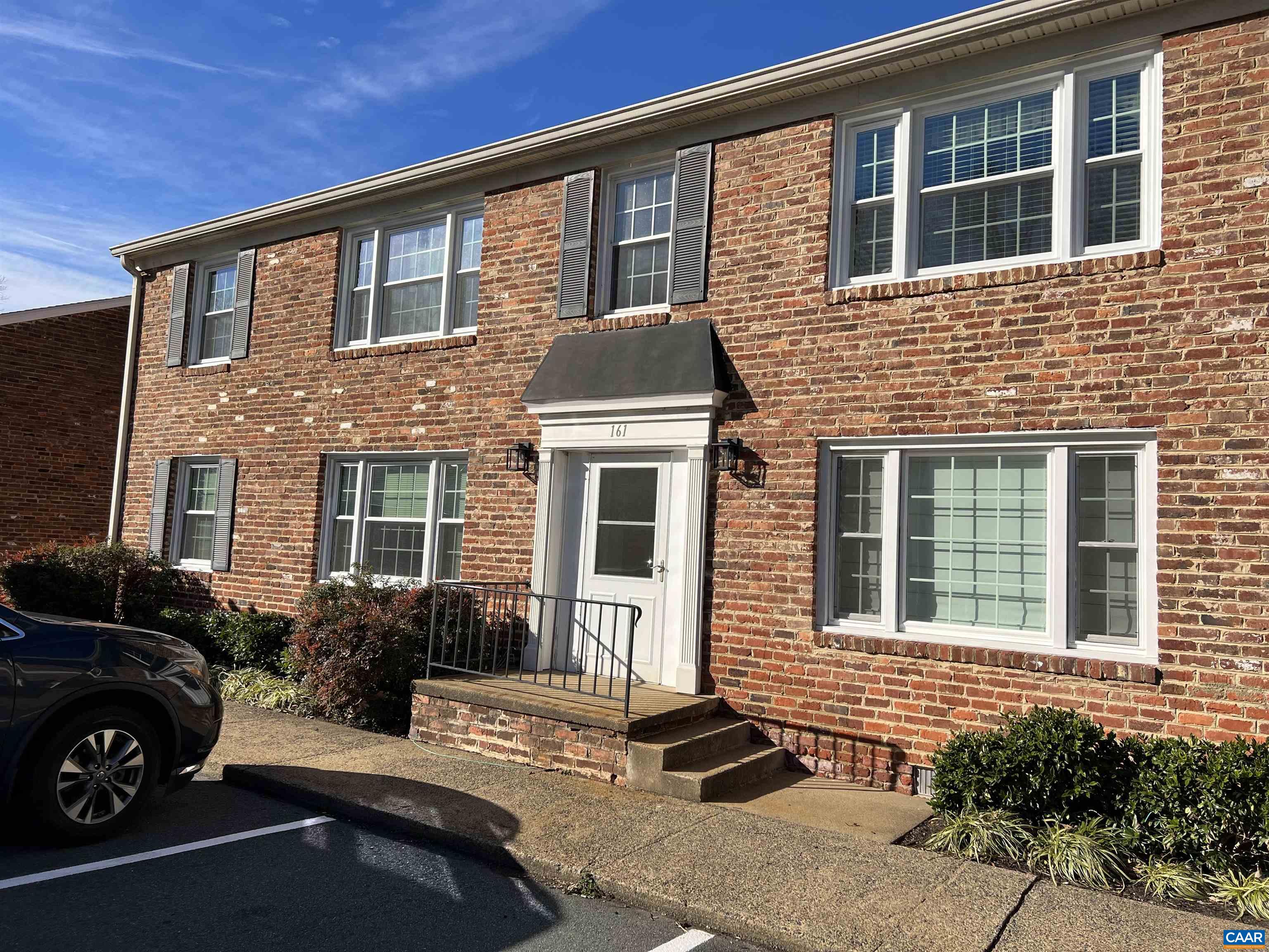 161 HESSIAN HILLS WAY
