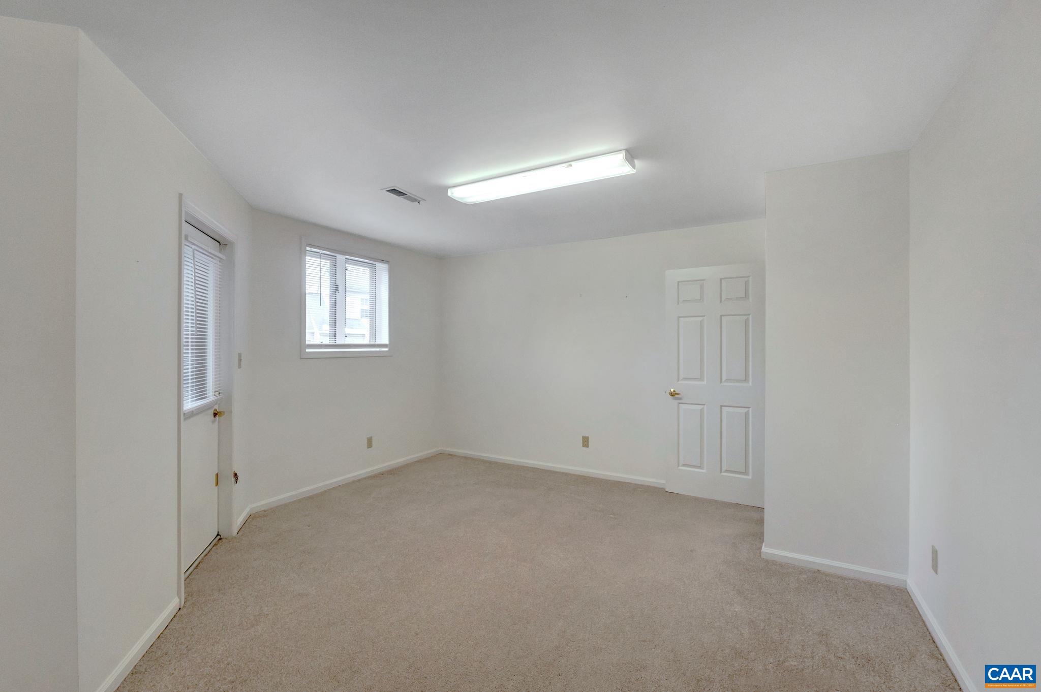 1255 BRANCHLANDS DR