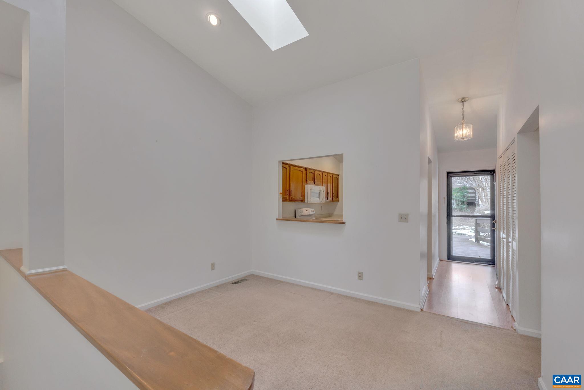 1255 BRANCHLANDS DR