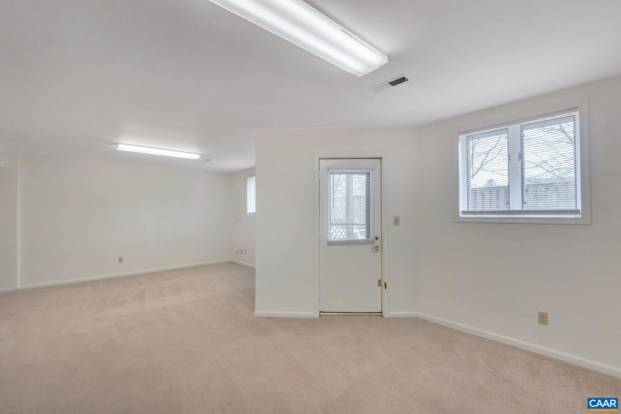 1255 BRANCHLANDS DR