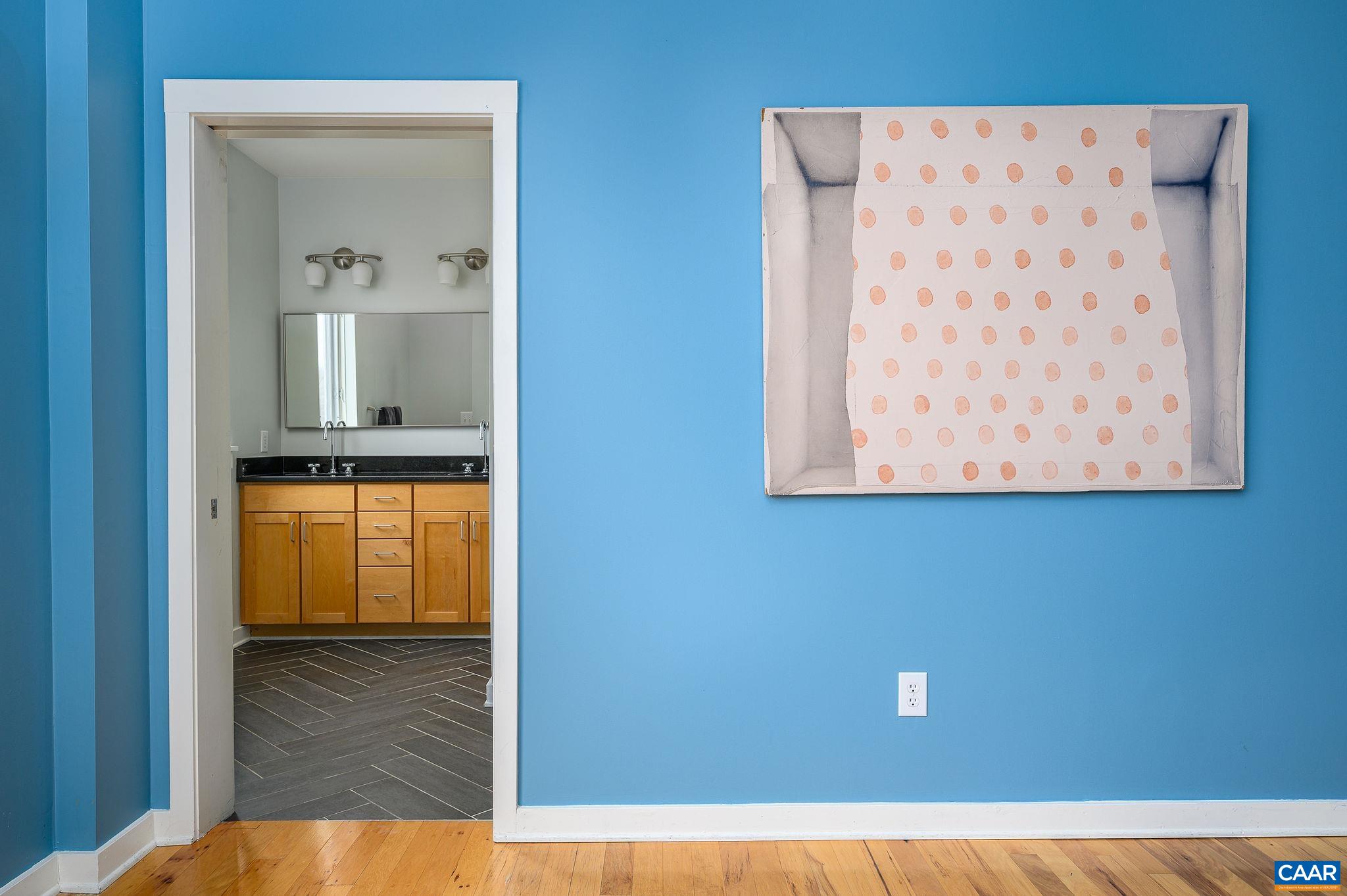 202 DOUGLAS AVE Unit: 3C