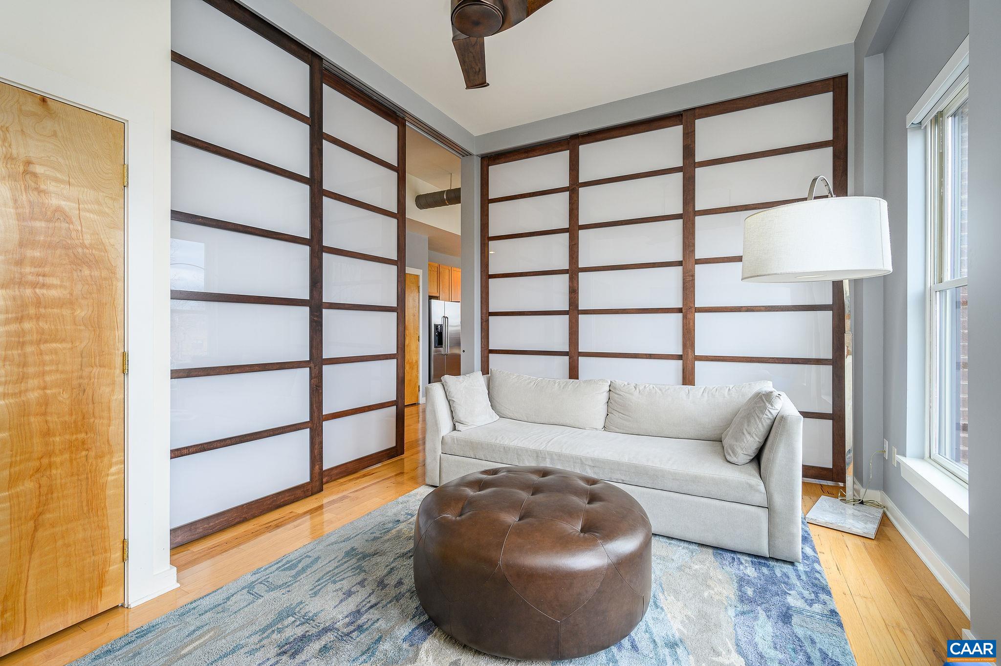 202 DOUGLAS AVE Unit: 3C
