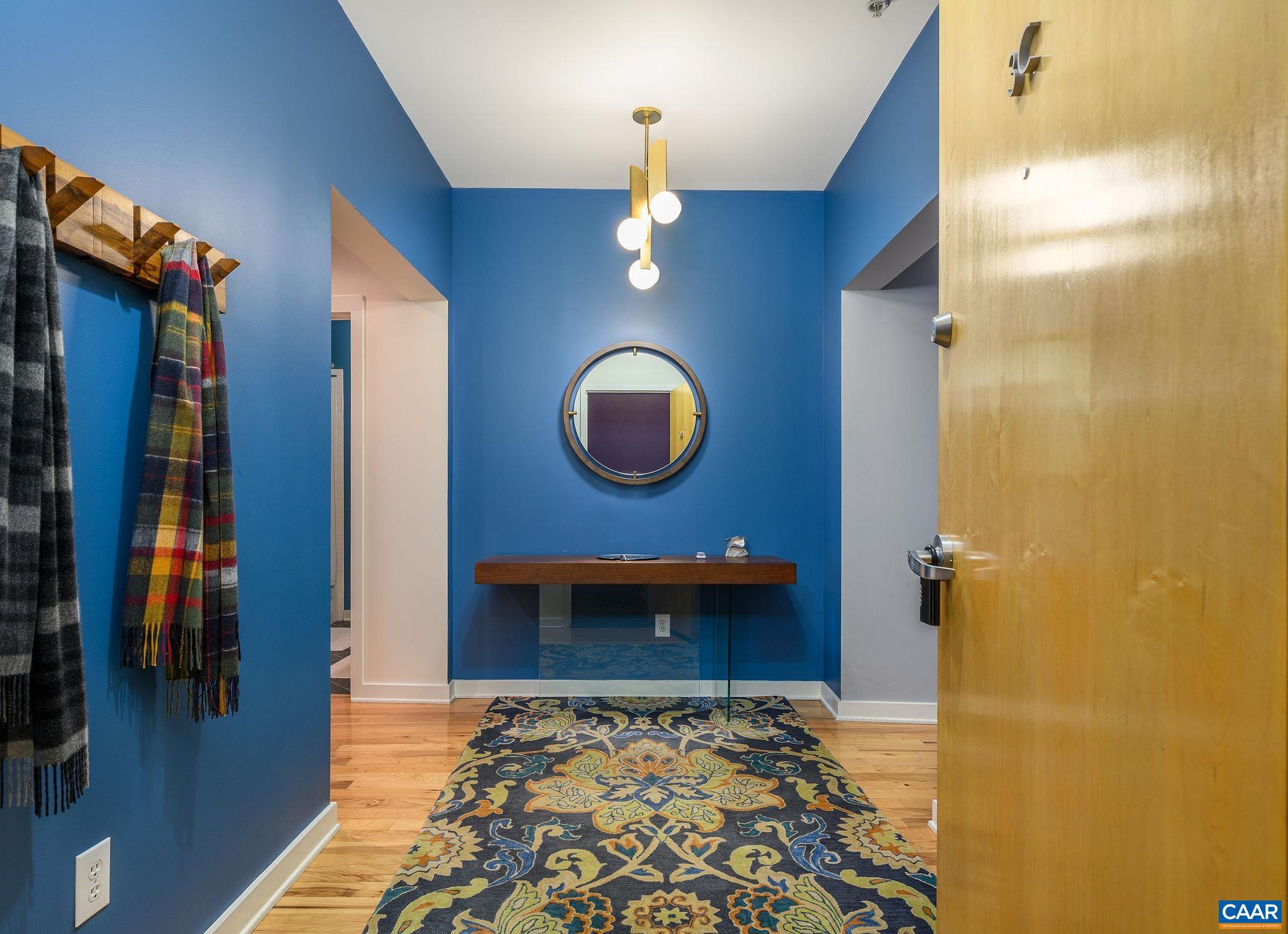 202 DOUGLAS AVE Unit: 3C