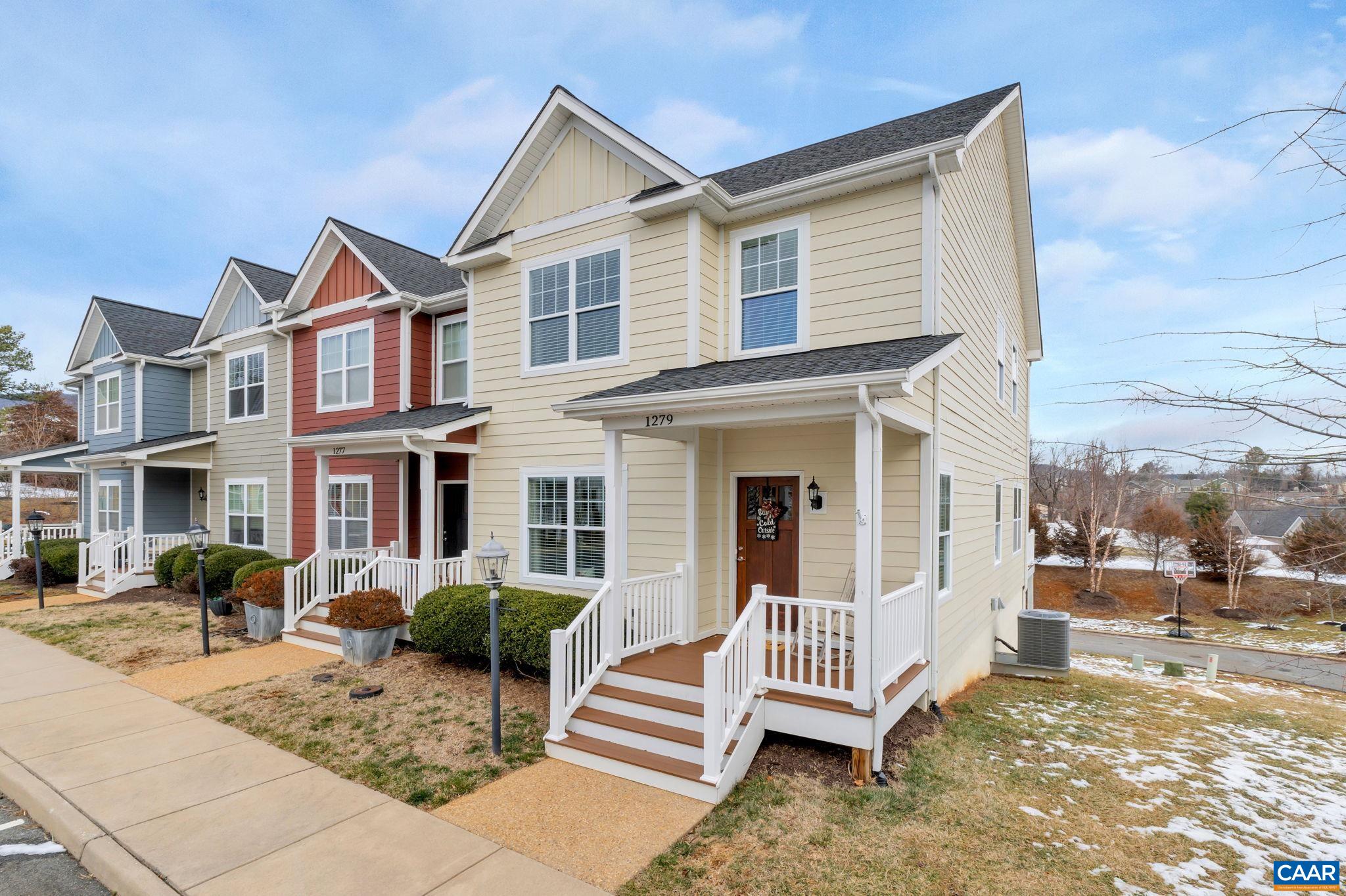 1279 HADEN PL