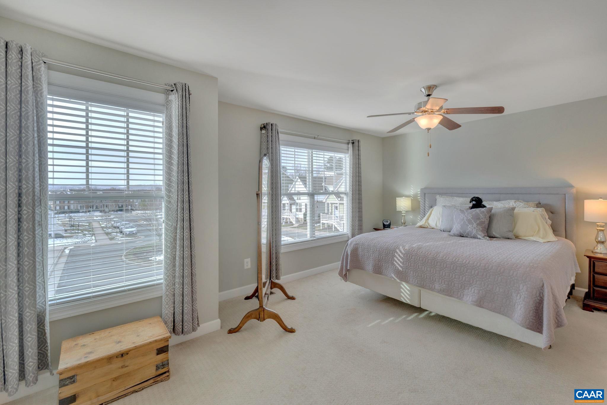 1279 HADEN PL