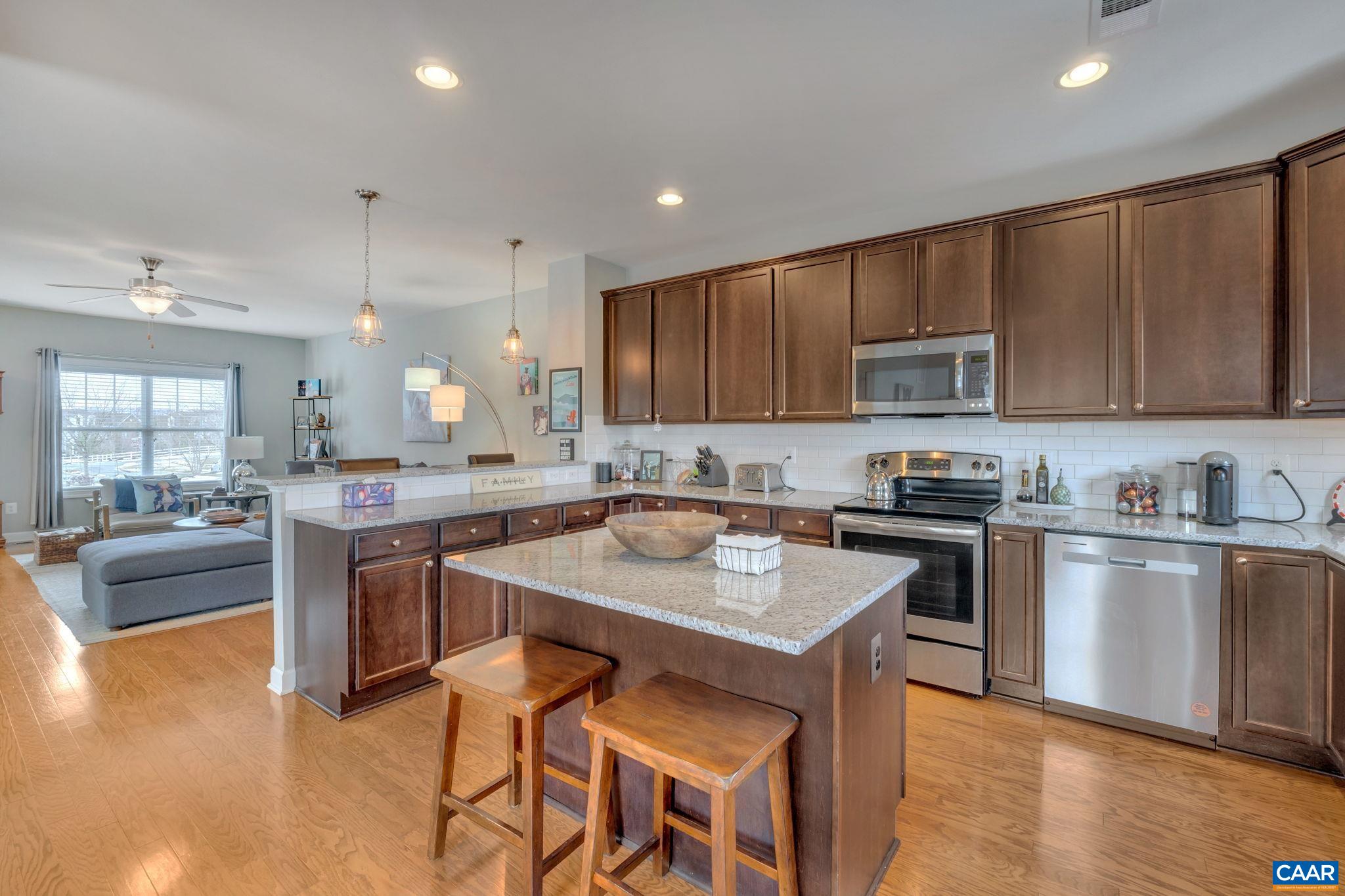 1279 HADEN PL