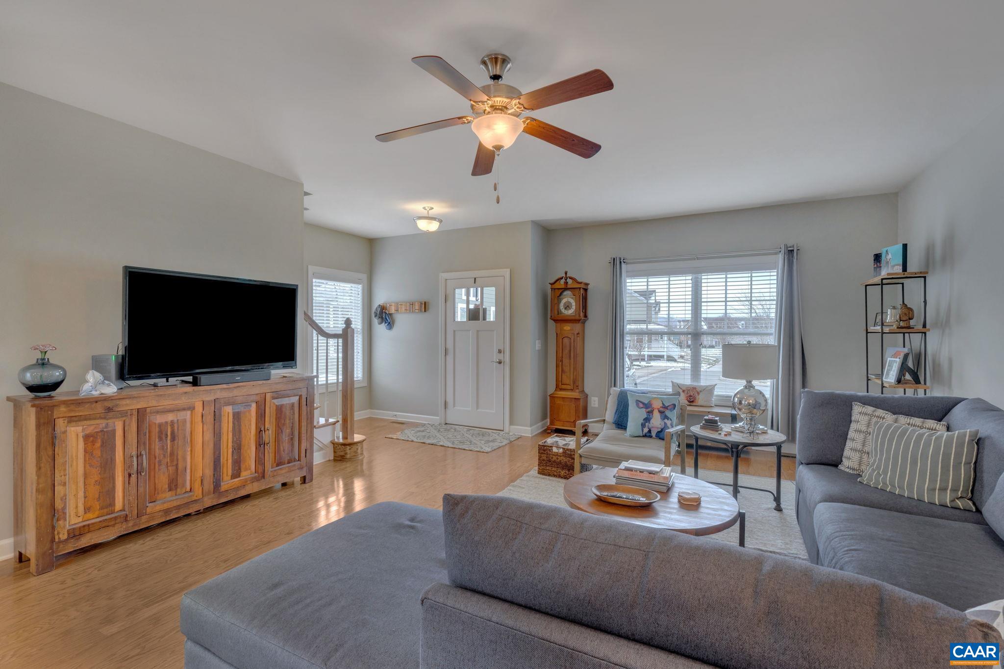 1279 HADEN PL