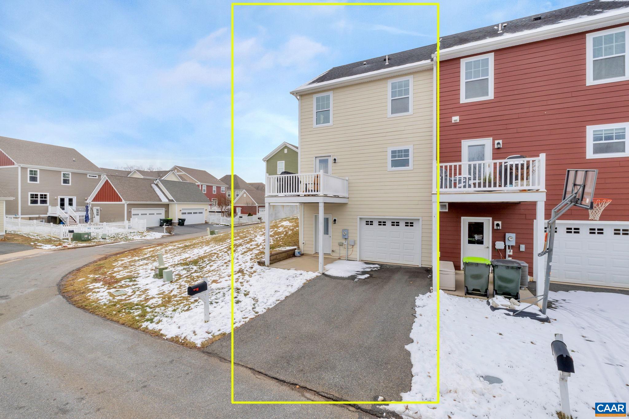 1279 HADEN PL