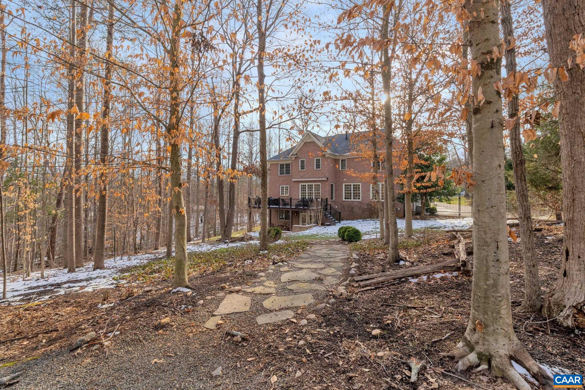 2940 DAVENTRY LN