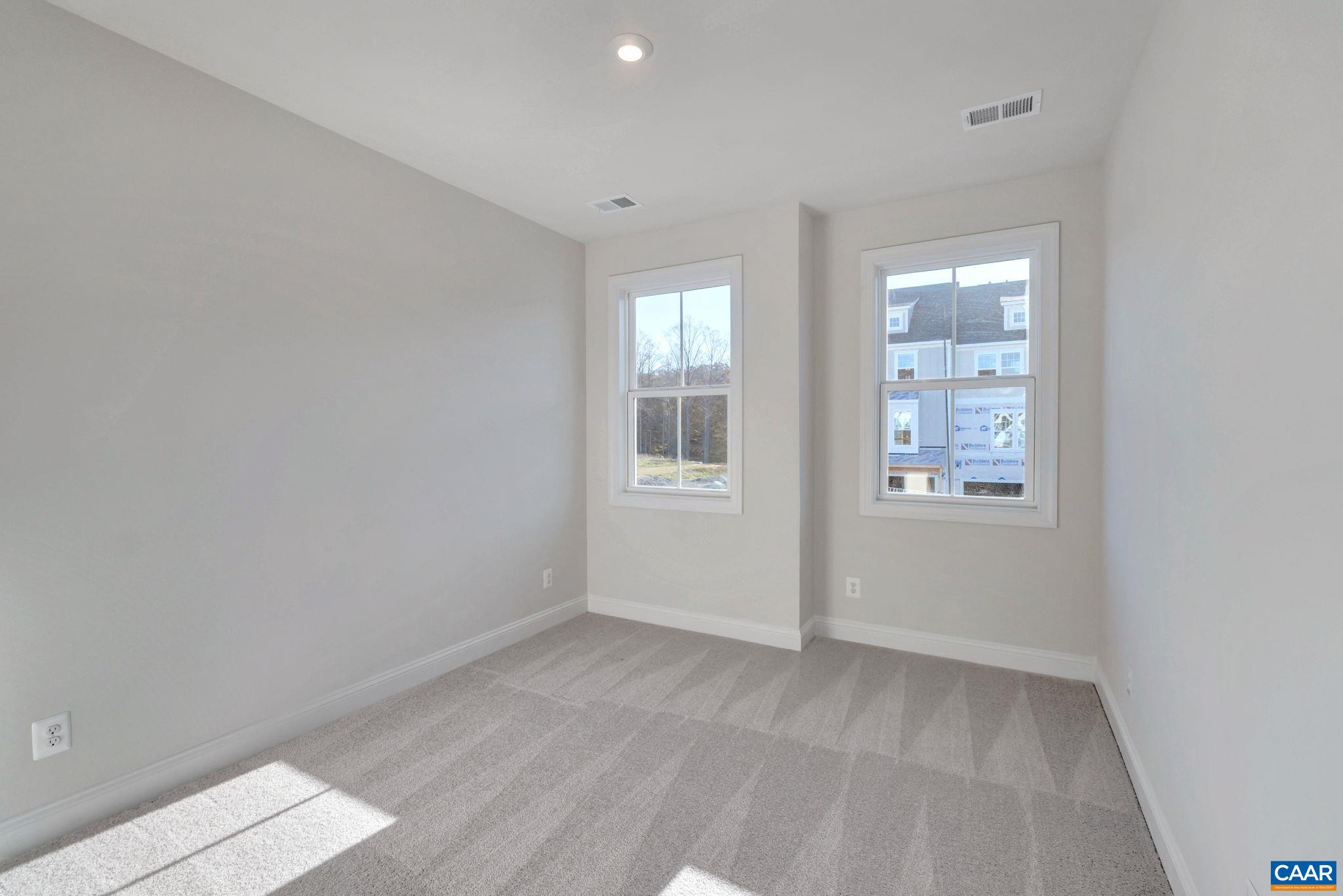 1317 LACONIA LN