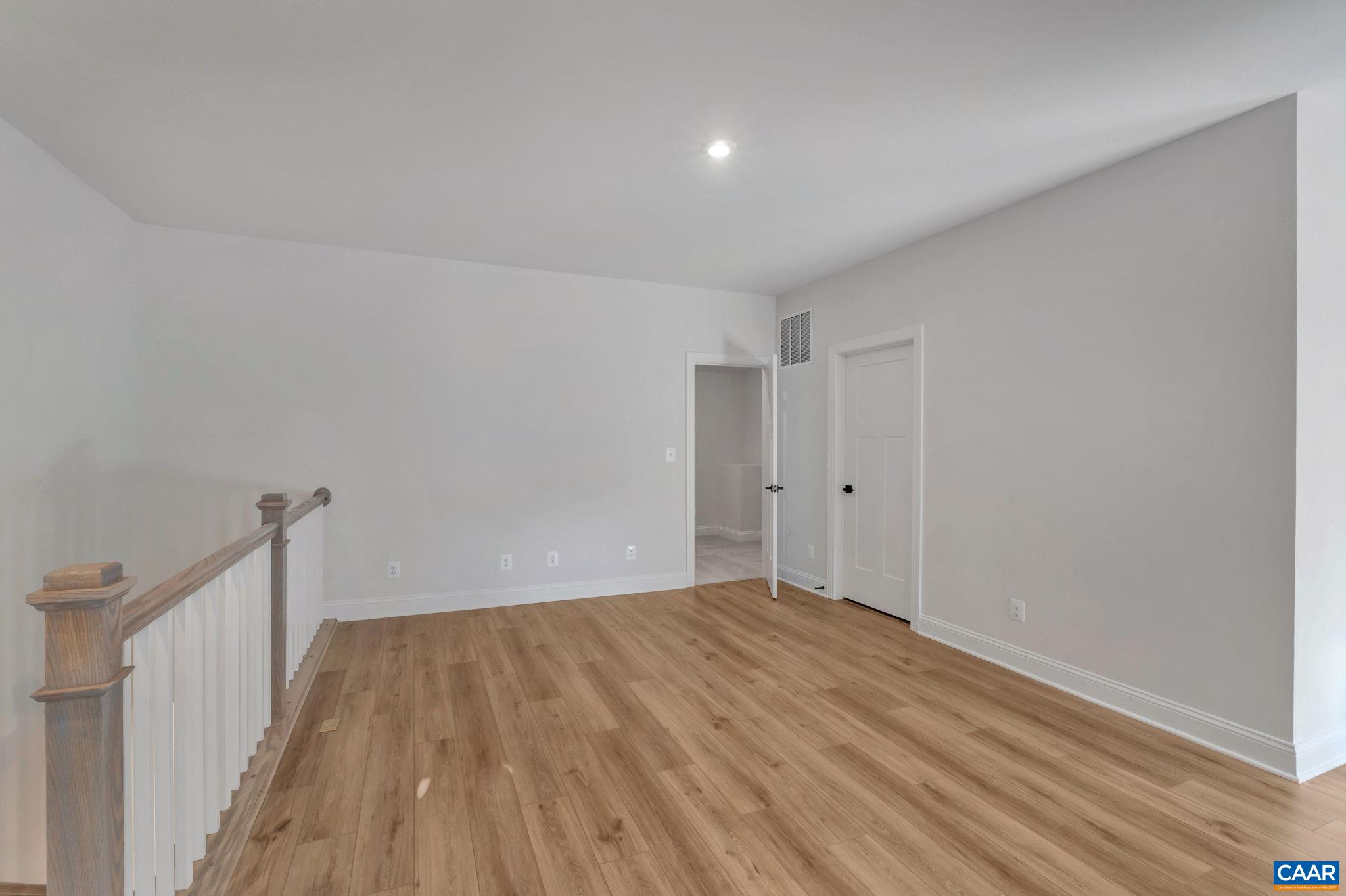 1317 LACONIA LN