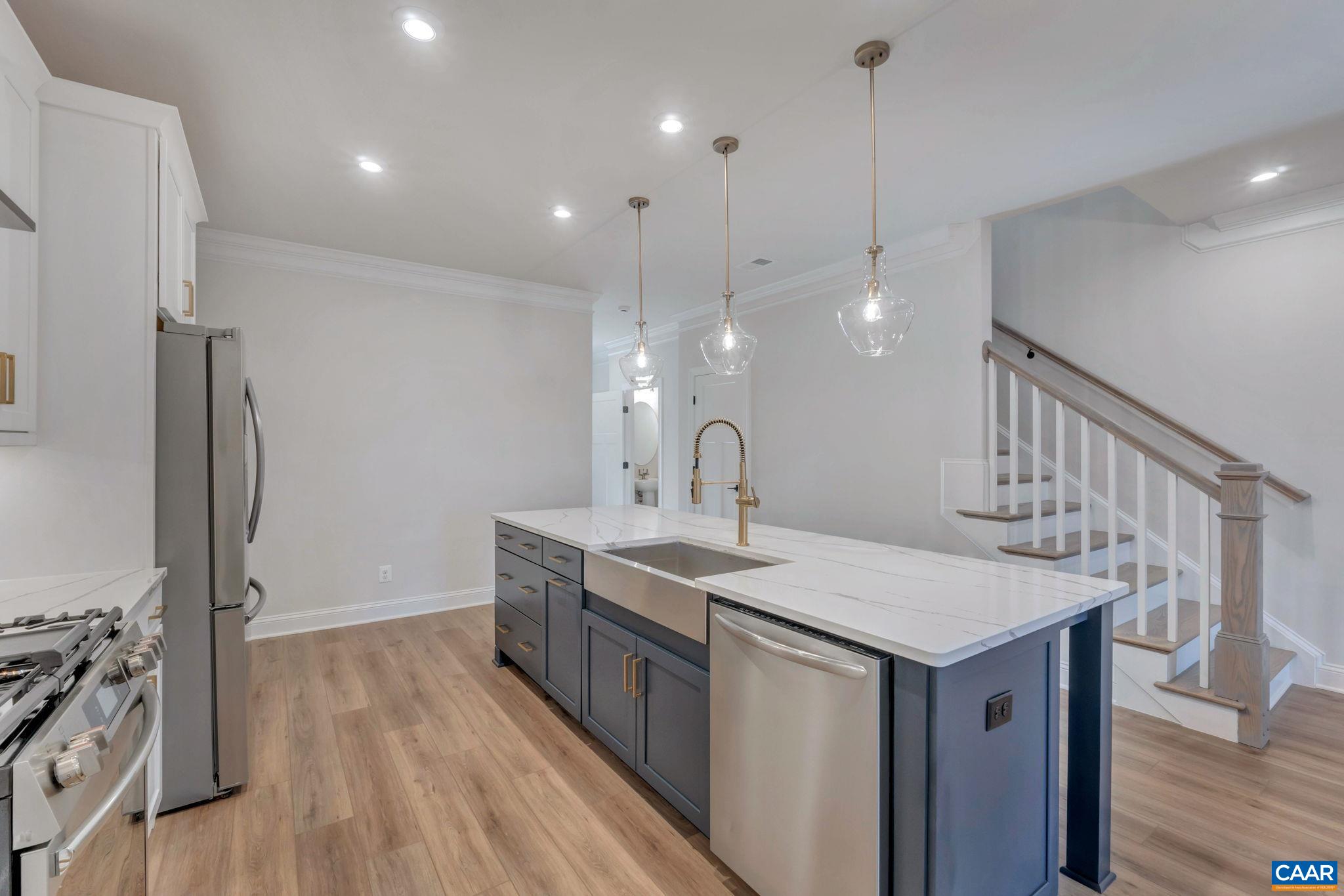 1317 LACONIA LN
