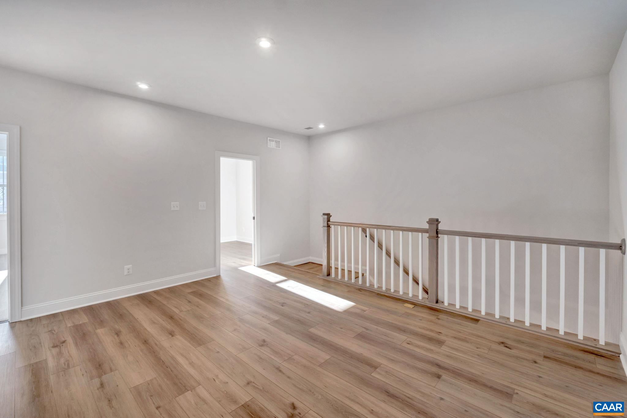 1317 LACONIA LN