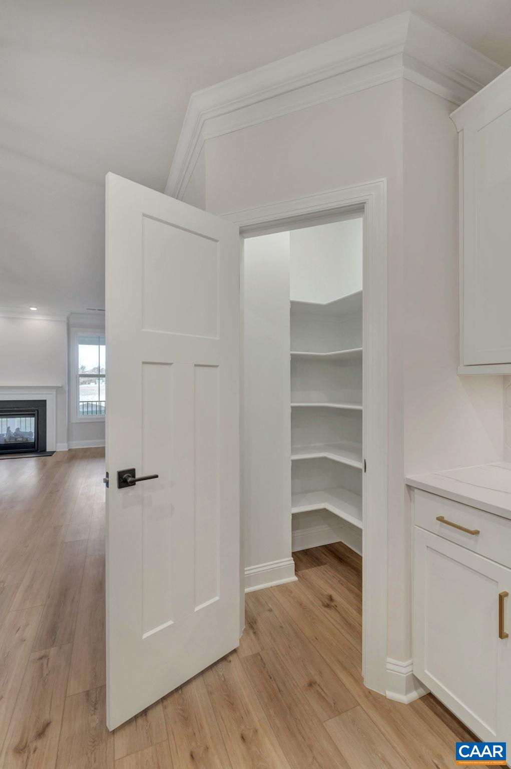 1317 LACONIA LN