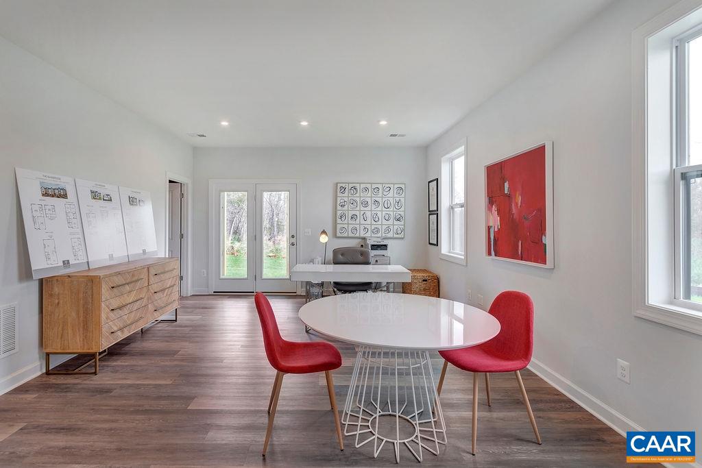 3213 HORIZON RD