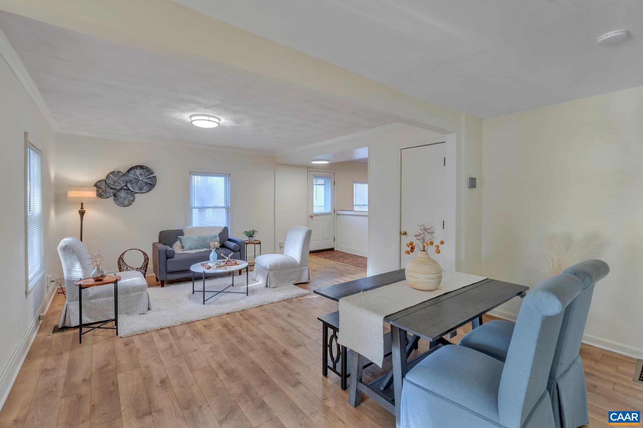 138 BUCKINGHAM CIR