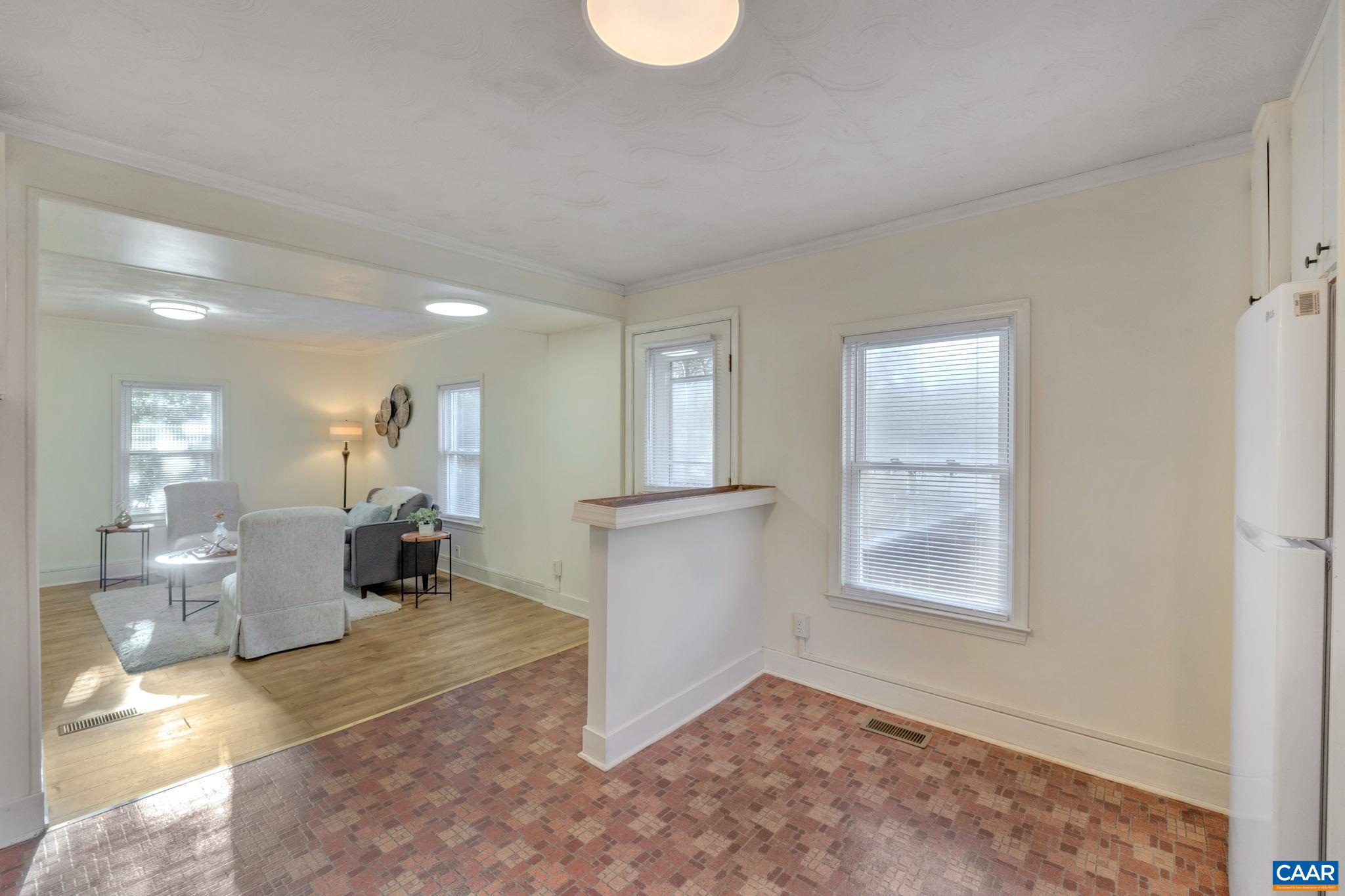138 BUCKINGHAM CIR