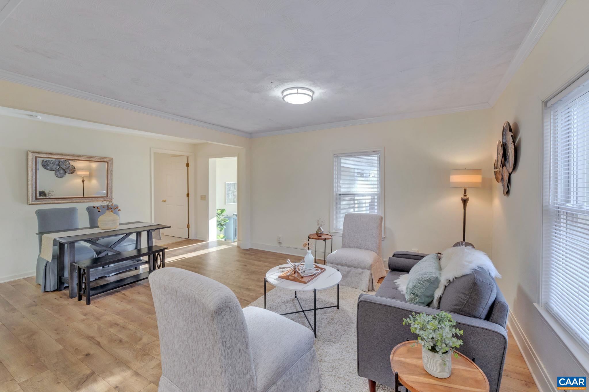 138 BUCKINGHAM CIR