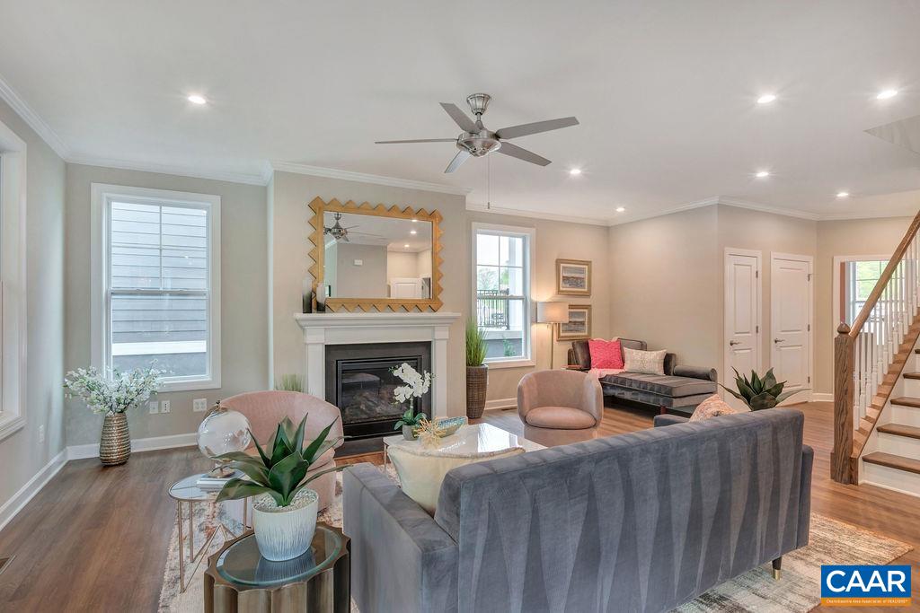 3205 THICKET RUN DR