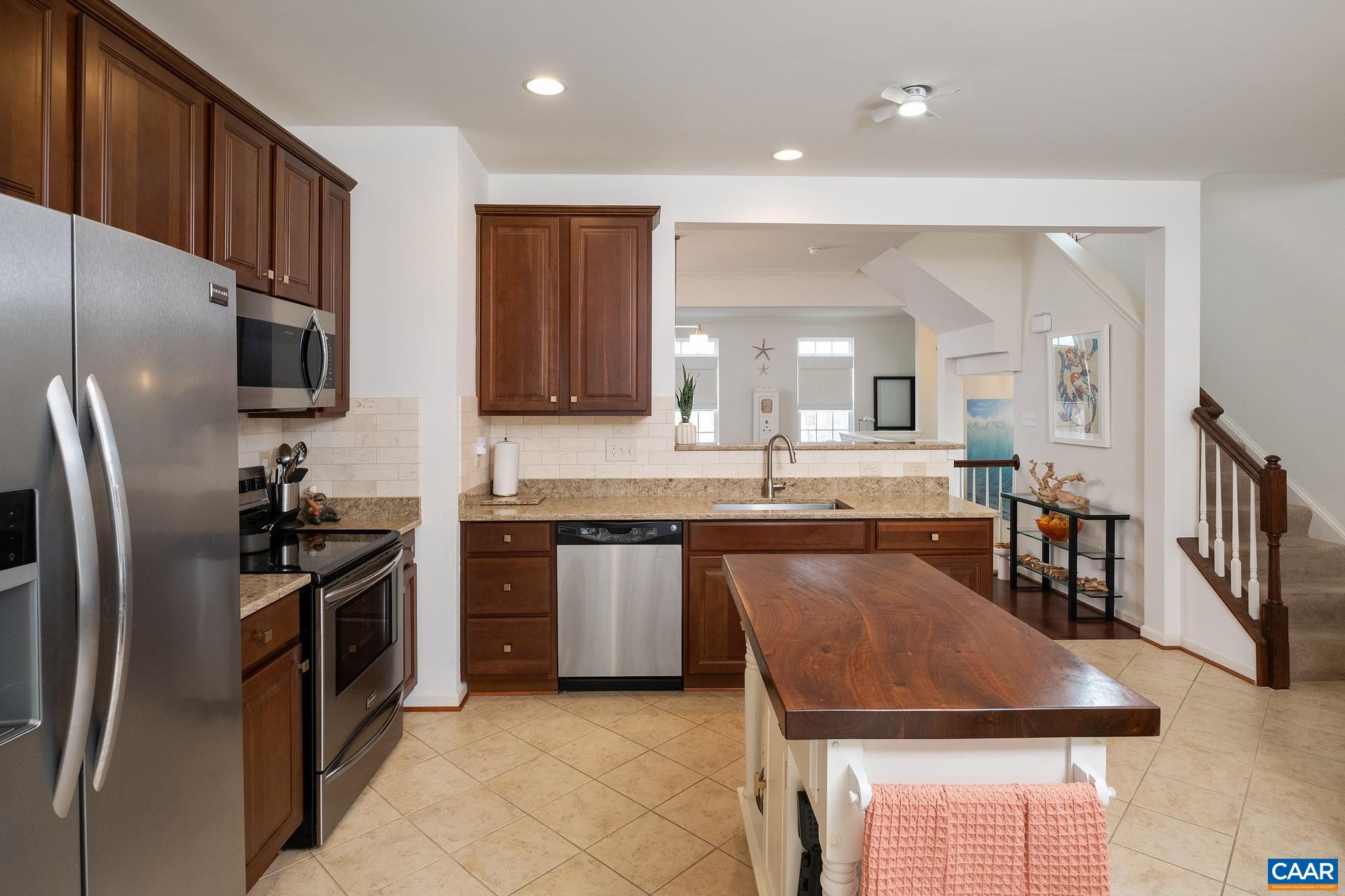 1909 ASHEVILLE DR
