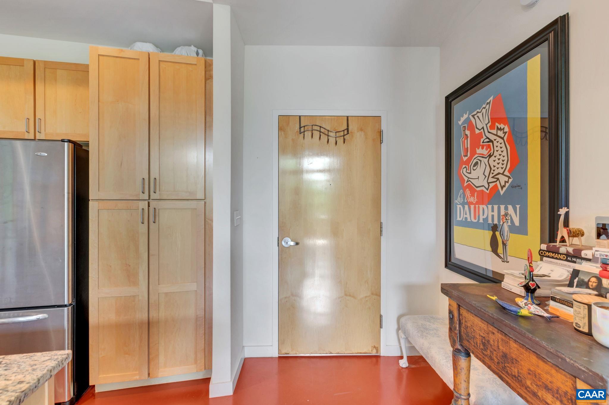 202 DOUGLAS AVE Unit: 2E