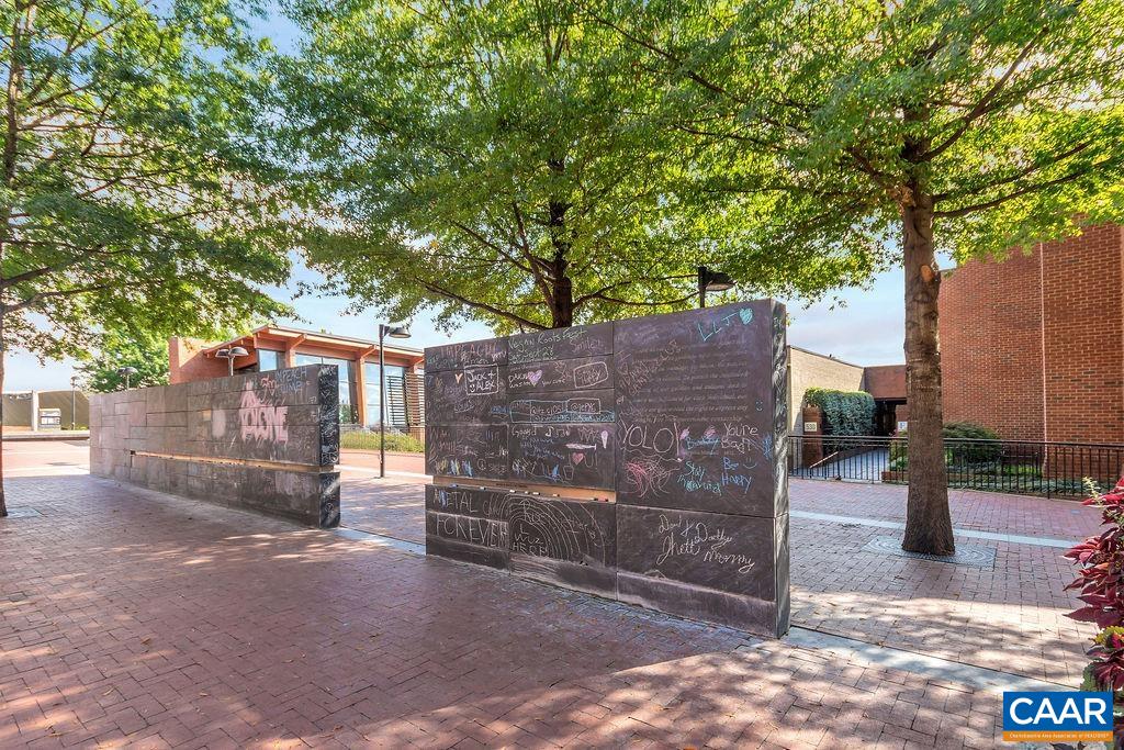 1105 DRUID AVE Unit: M