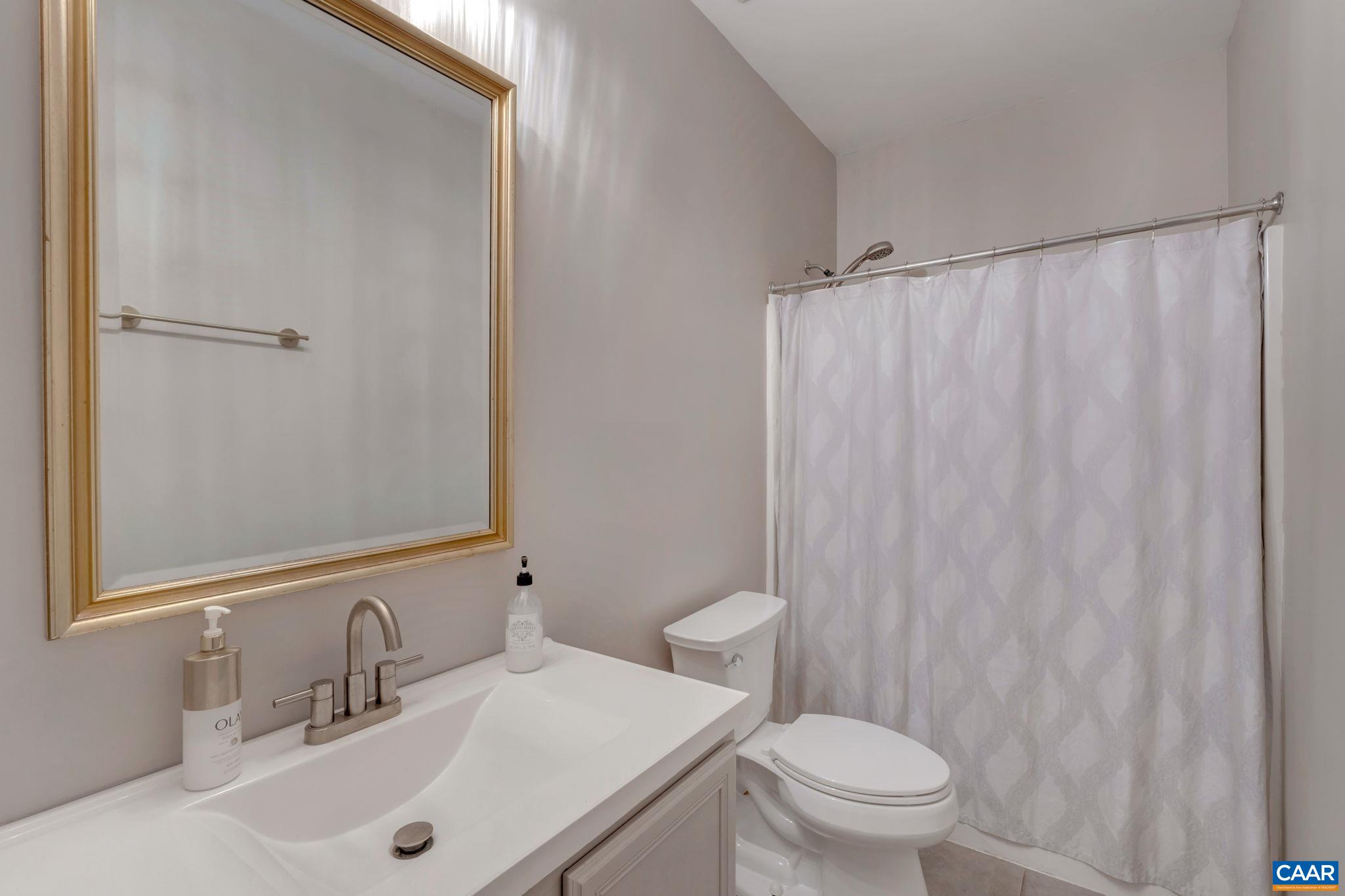 1105 DRUID AVE Unit: M