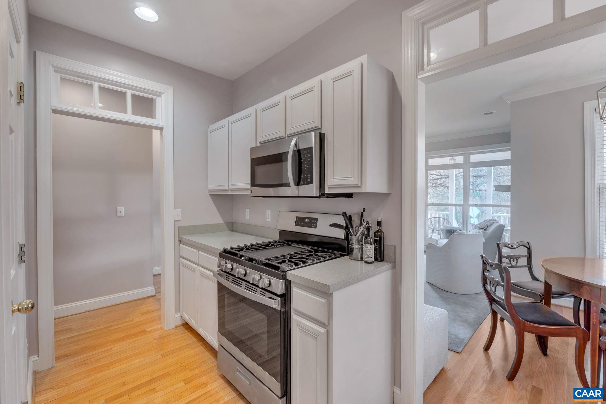 1105 DRUID AVE Unit: M