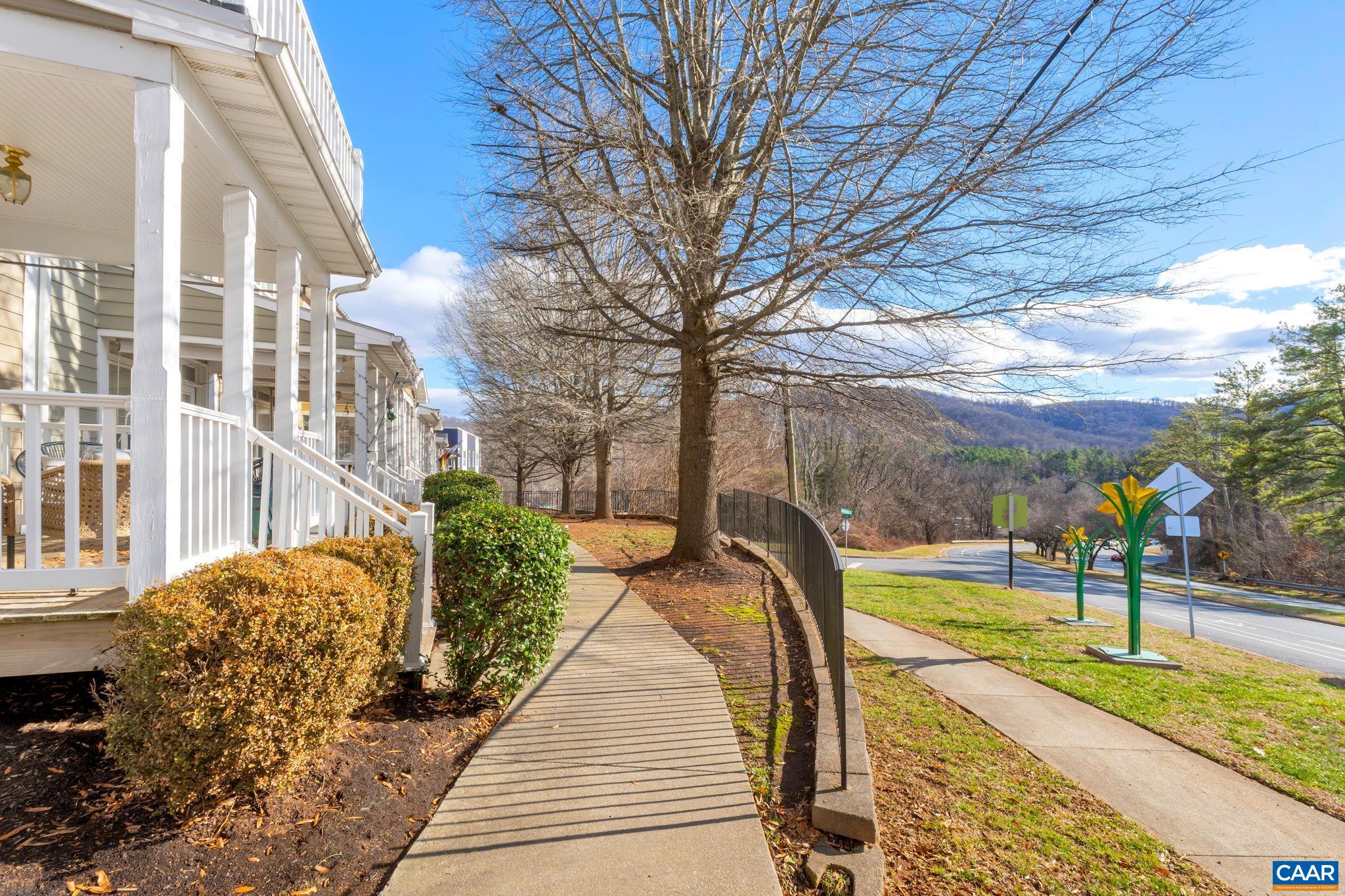 1105 DRUID AVE Unit: M