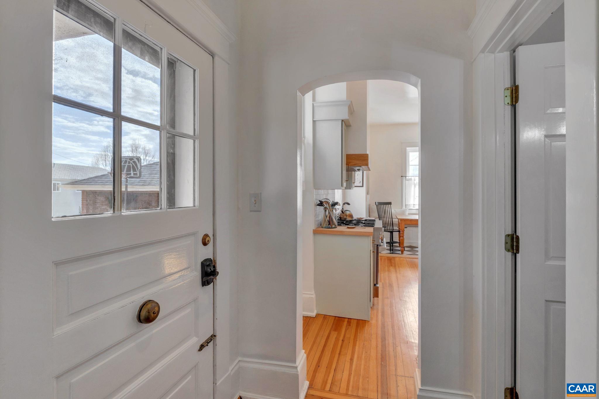 31 UNIVERSITY CIR