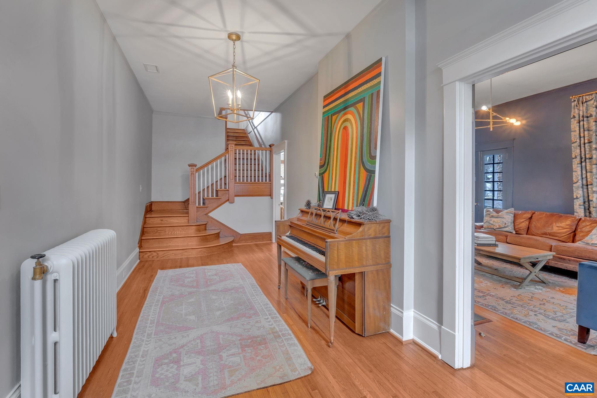 31 UNIVERSITY CIR