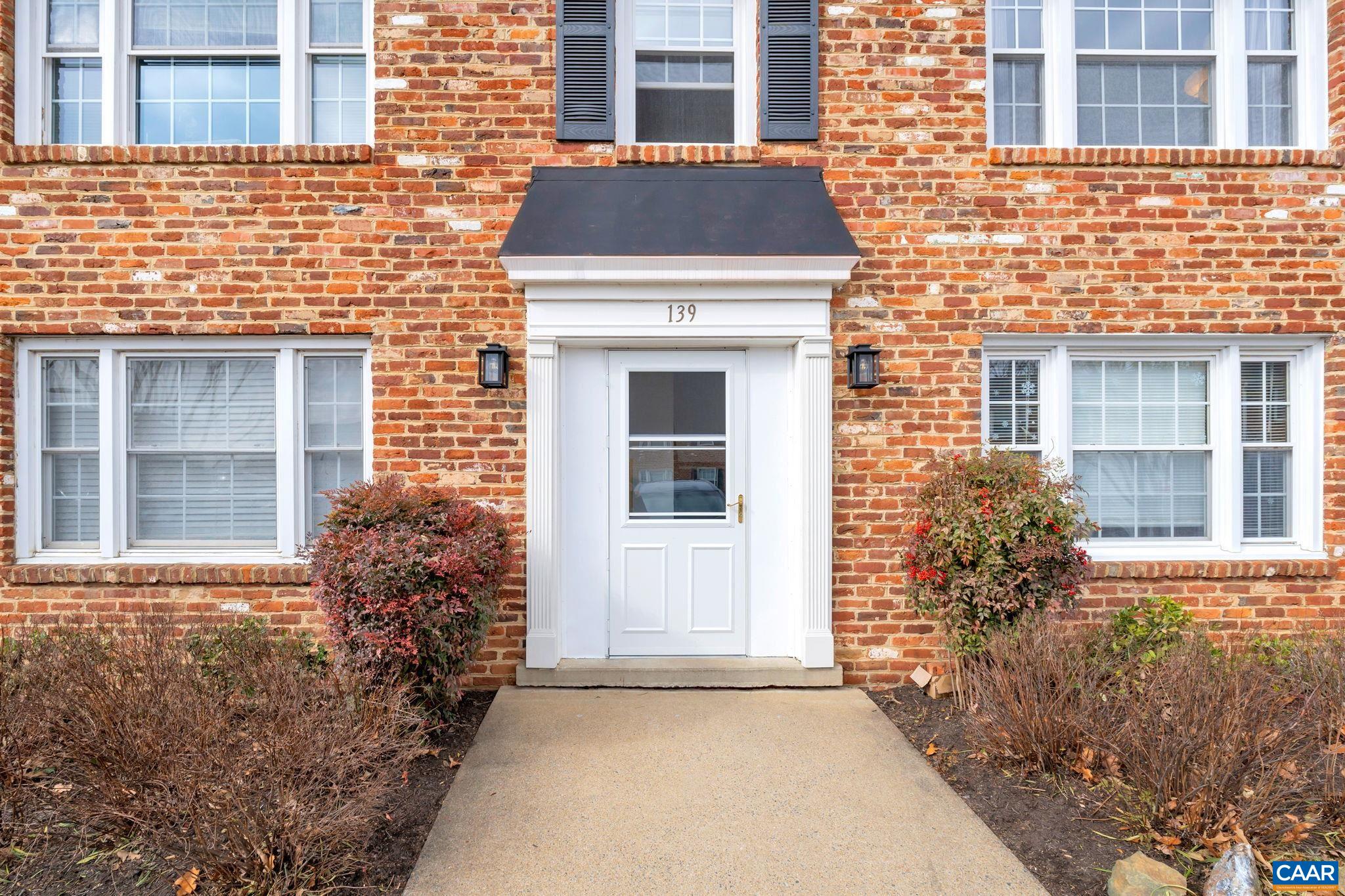 139 HESSIAN HILLS CIR Unit: 3
