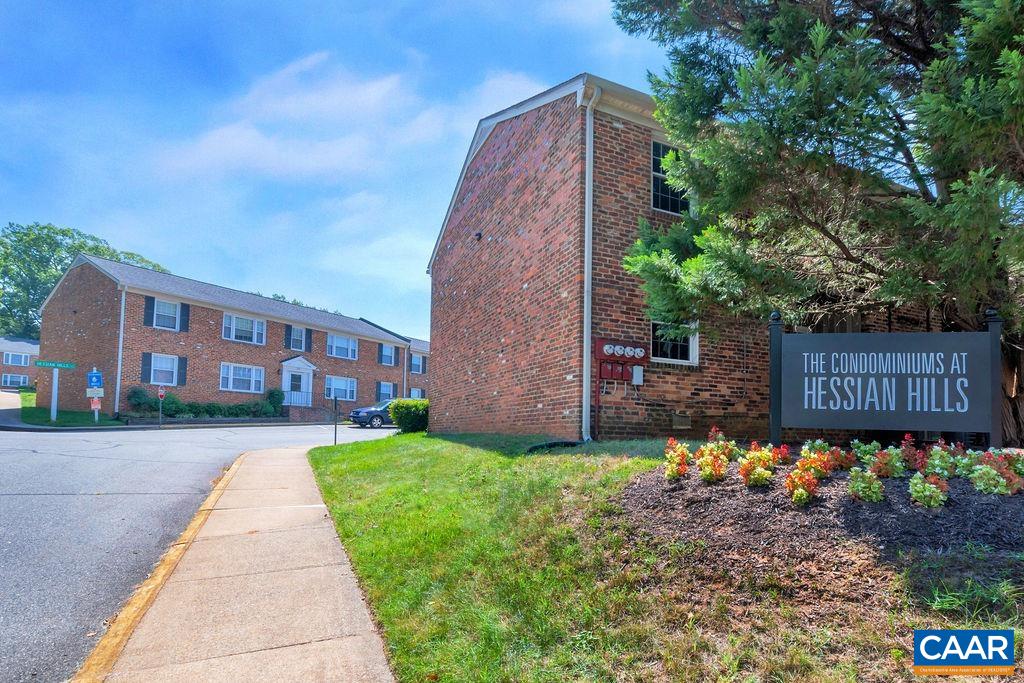 139 HESSIAN HILLS CIR Unit: 3