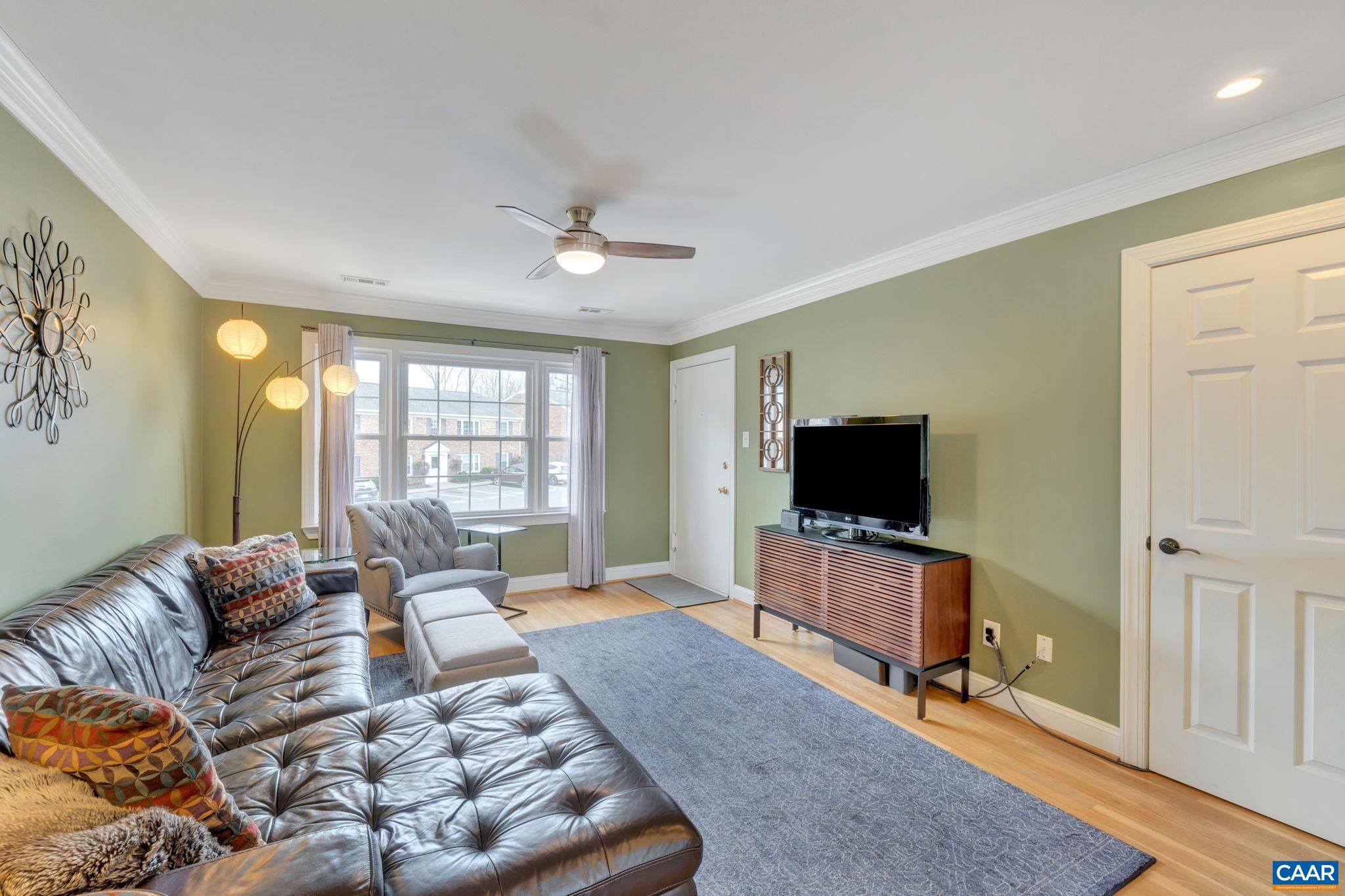 139 HESSIAN HILLS CIR Unit: 3