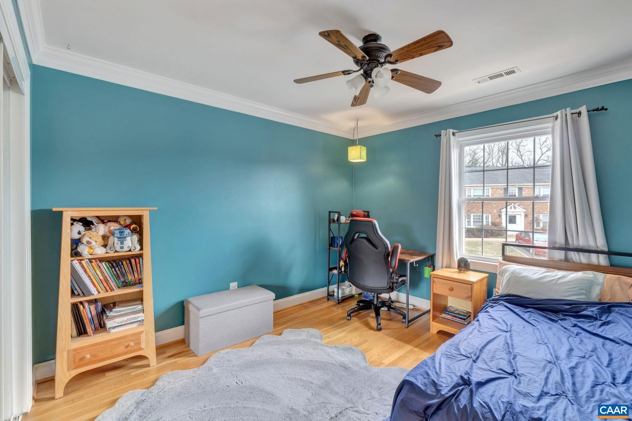 139 HESSIAN HILLS CIR Unit: 3