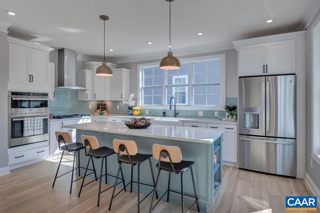 110 LONGFORD DR