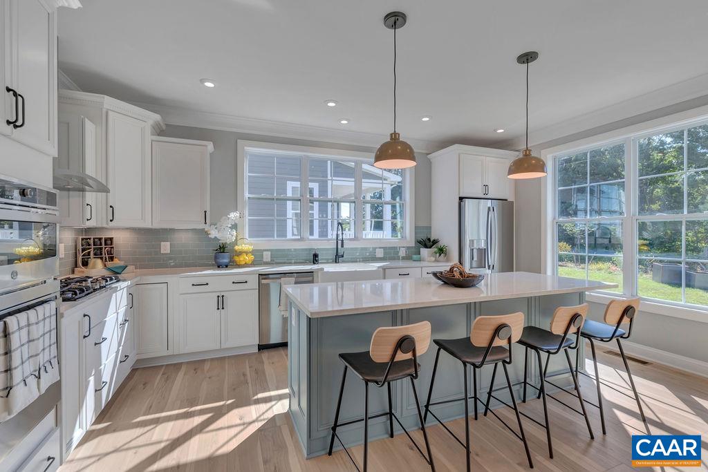 110 LONGFORD DR