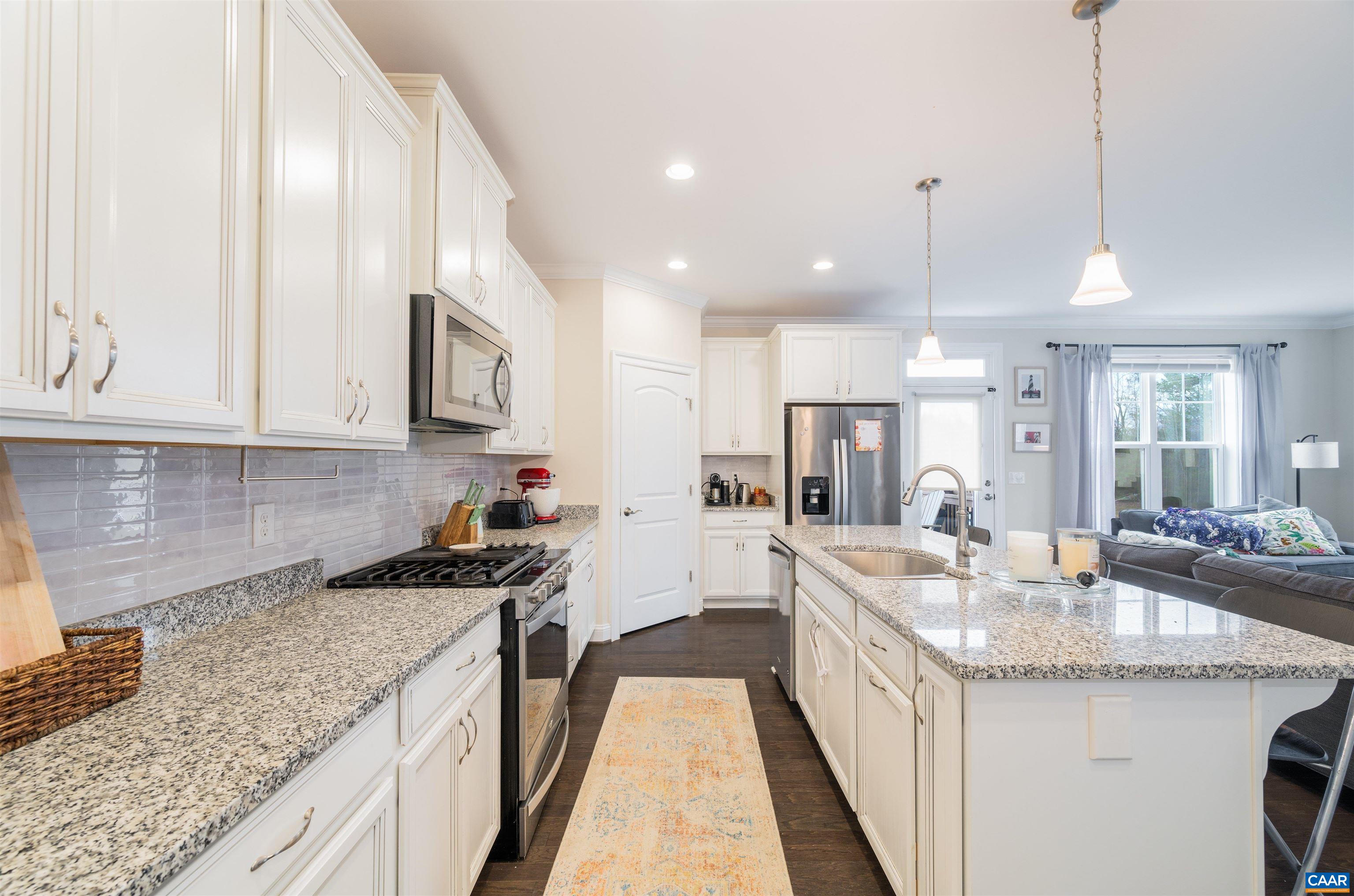 48 YATES CIR