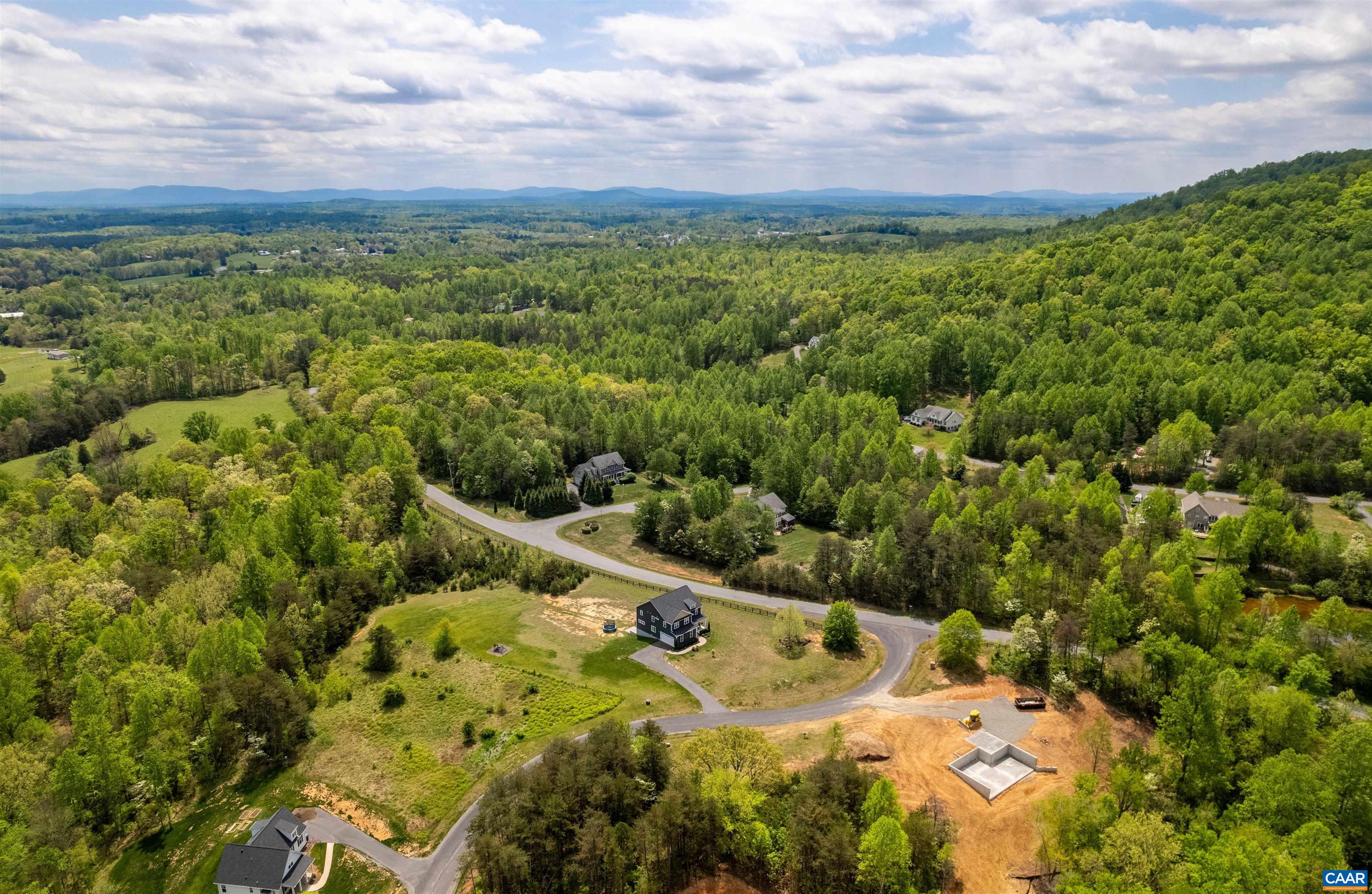 48 YATES CIR