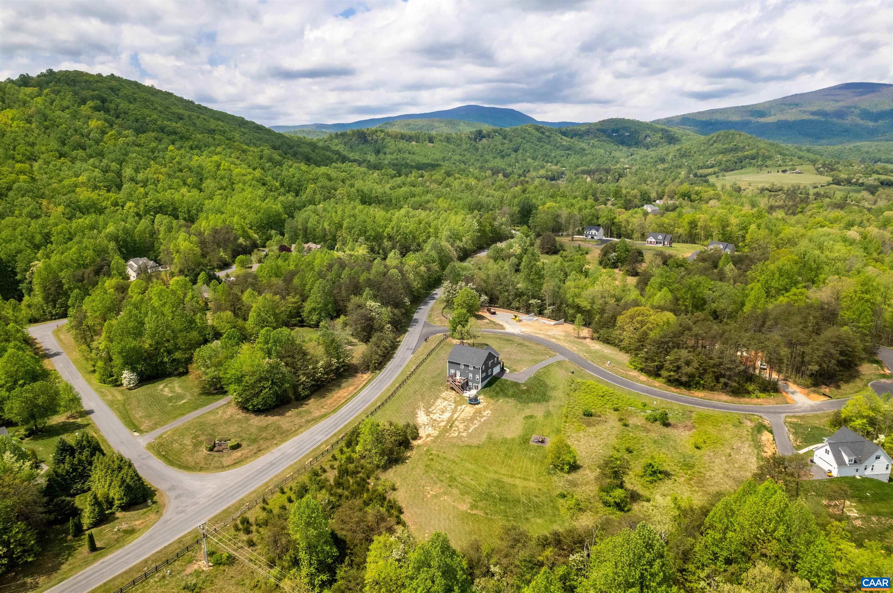 48 YATES CIR