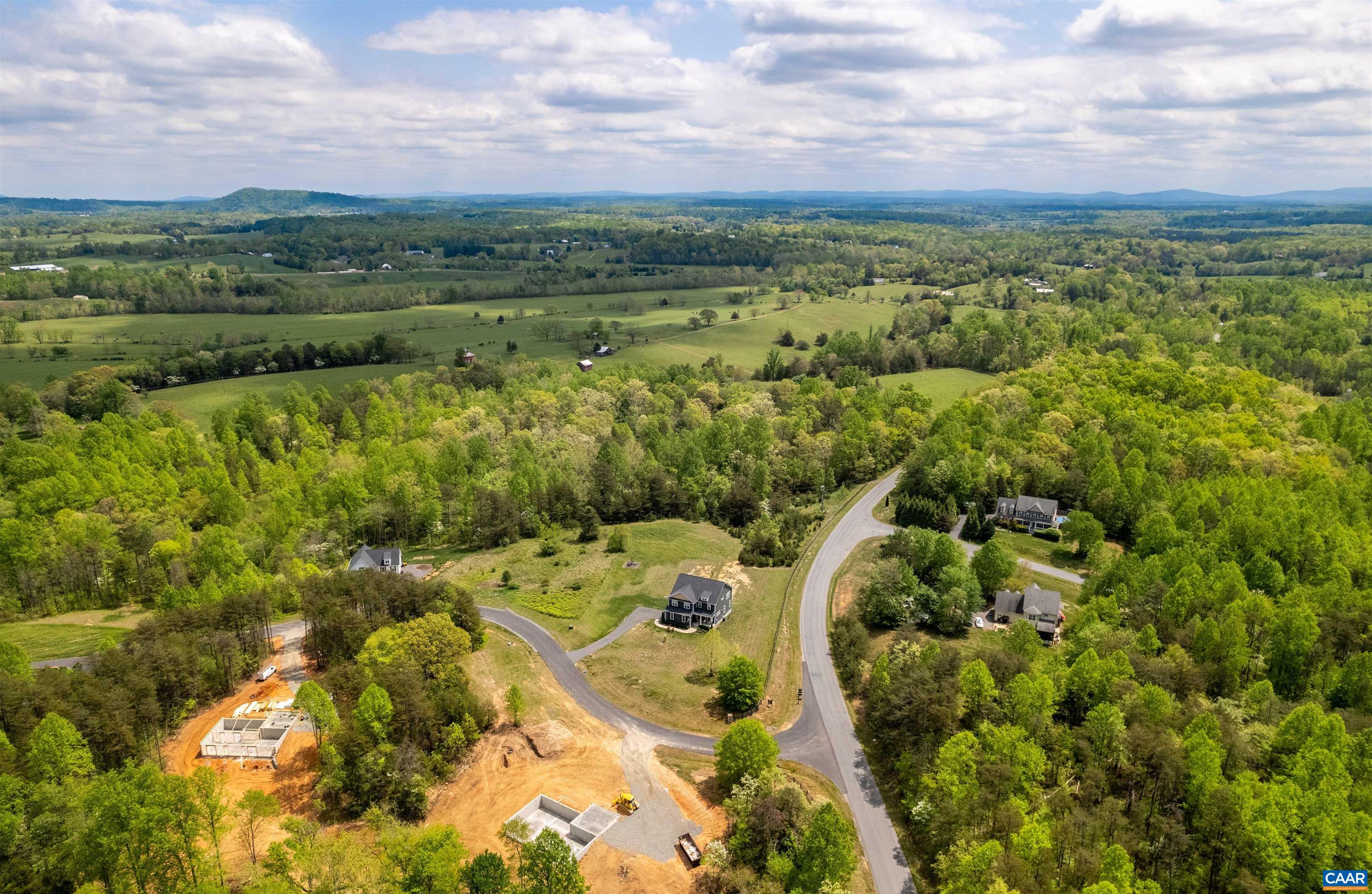 48 YATES CIR