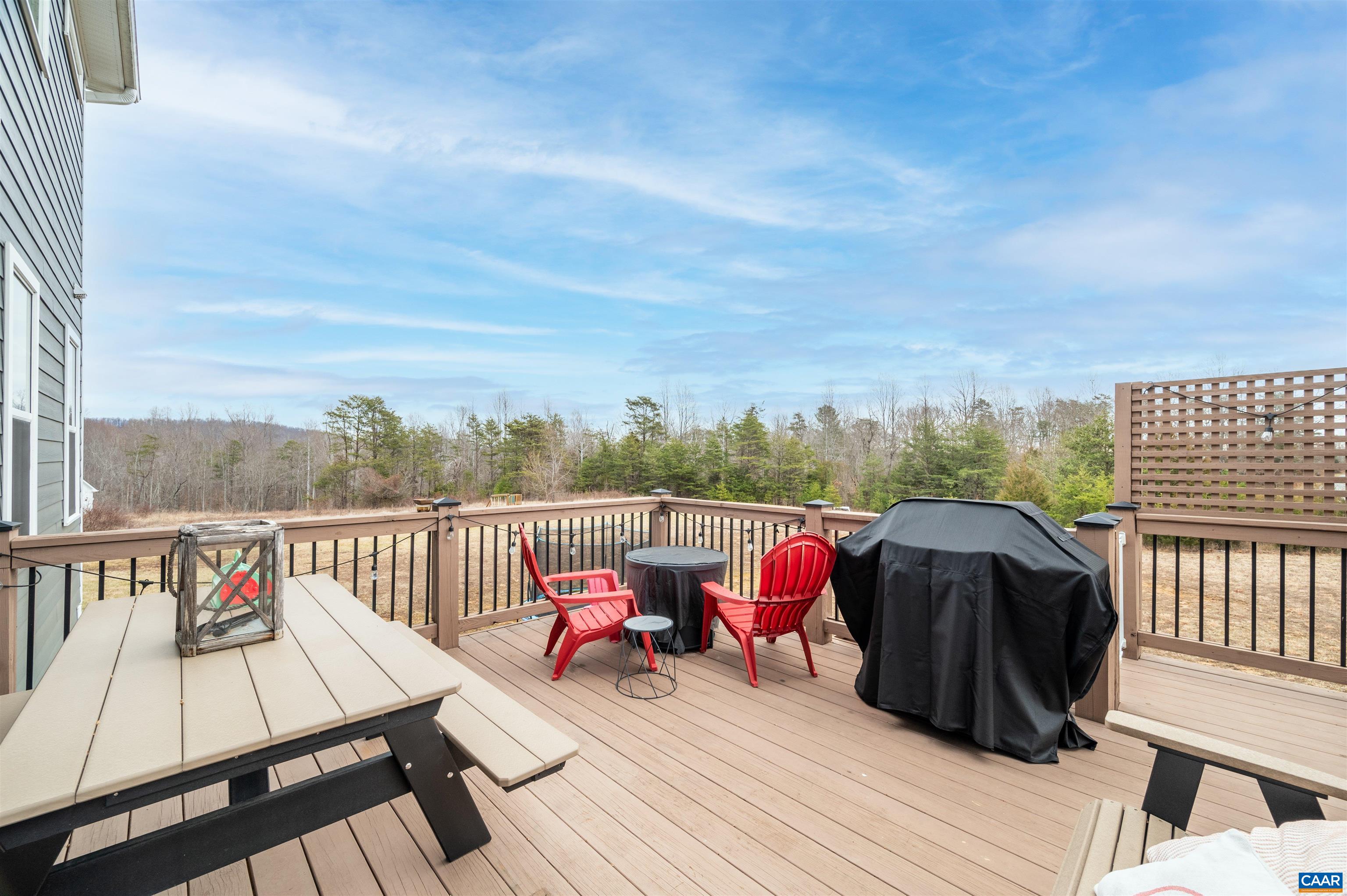 48 YATES CIR