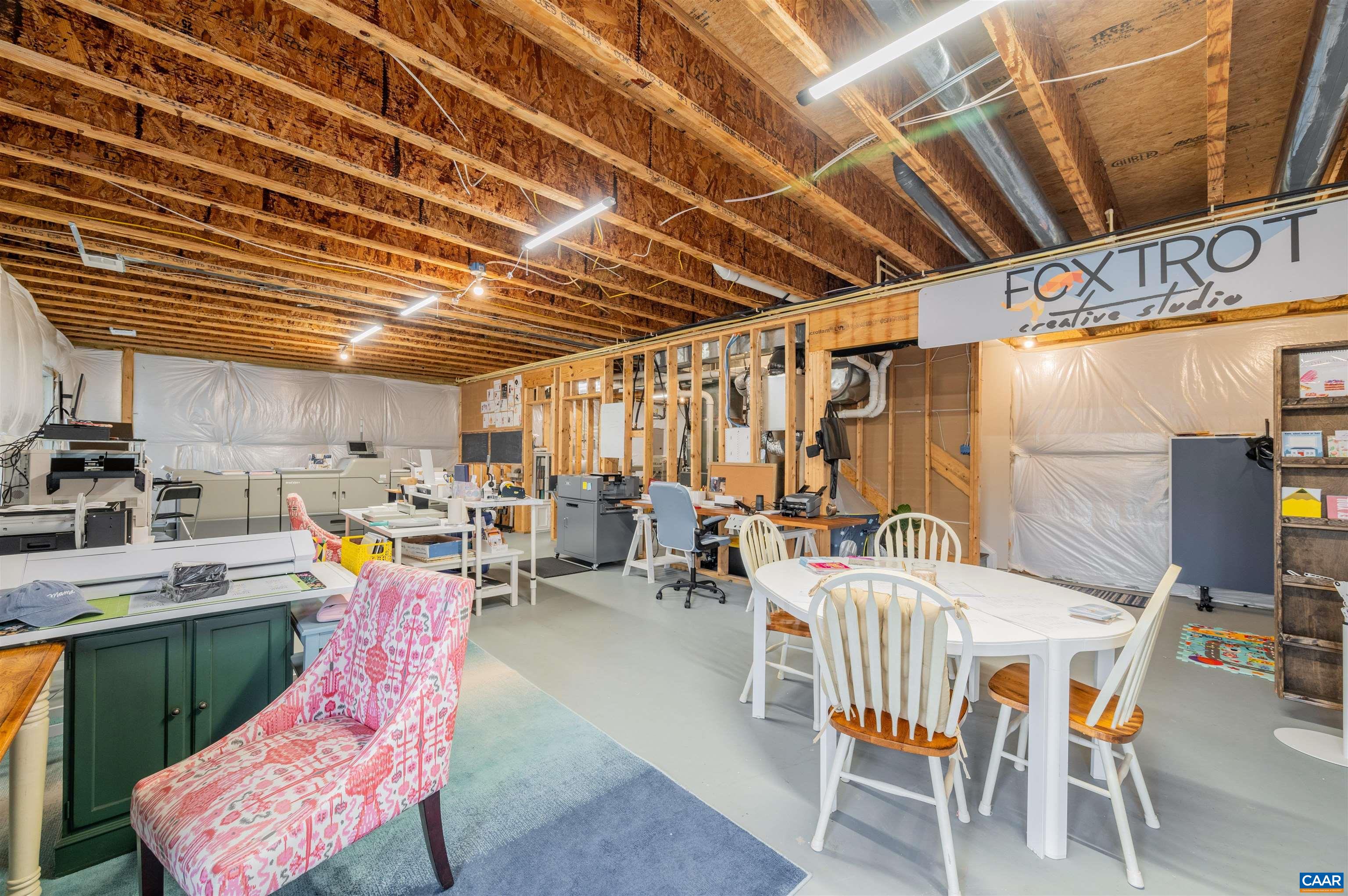 48 YATES CIR