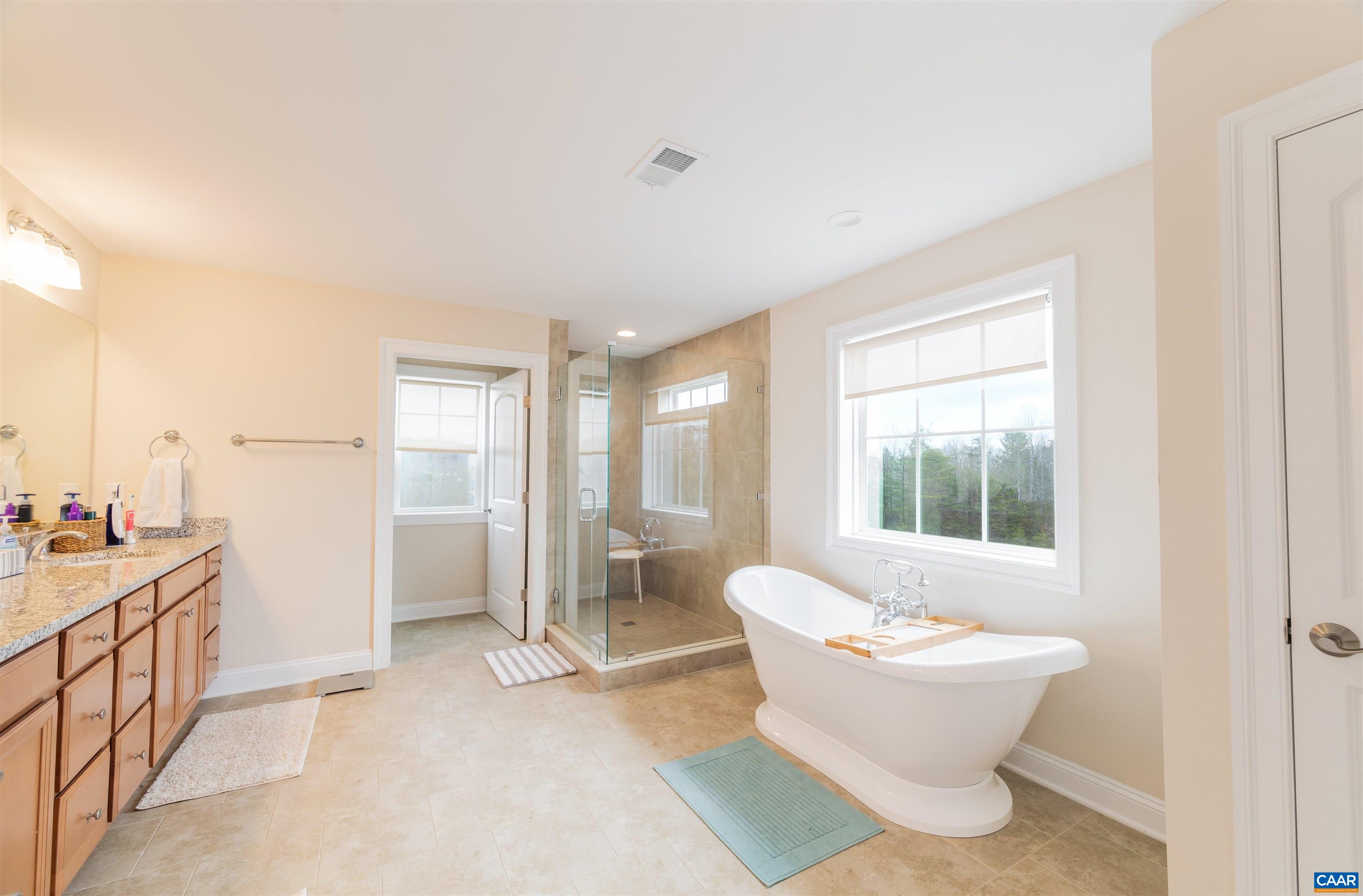 48 YATES CIR