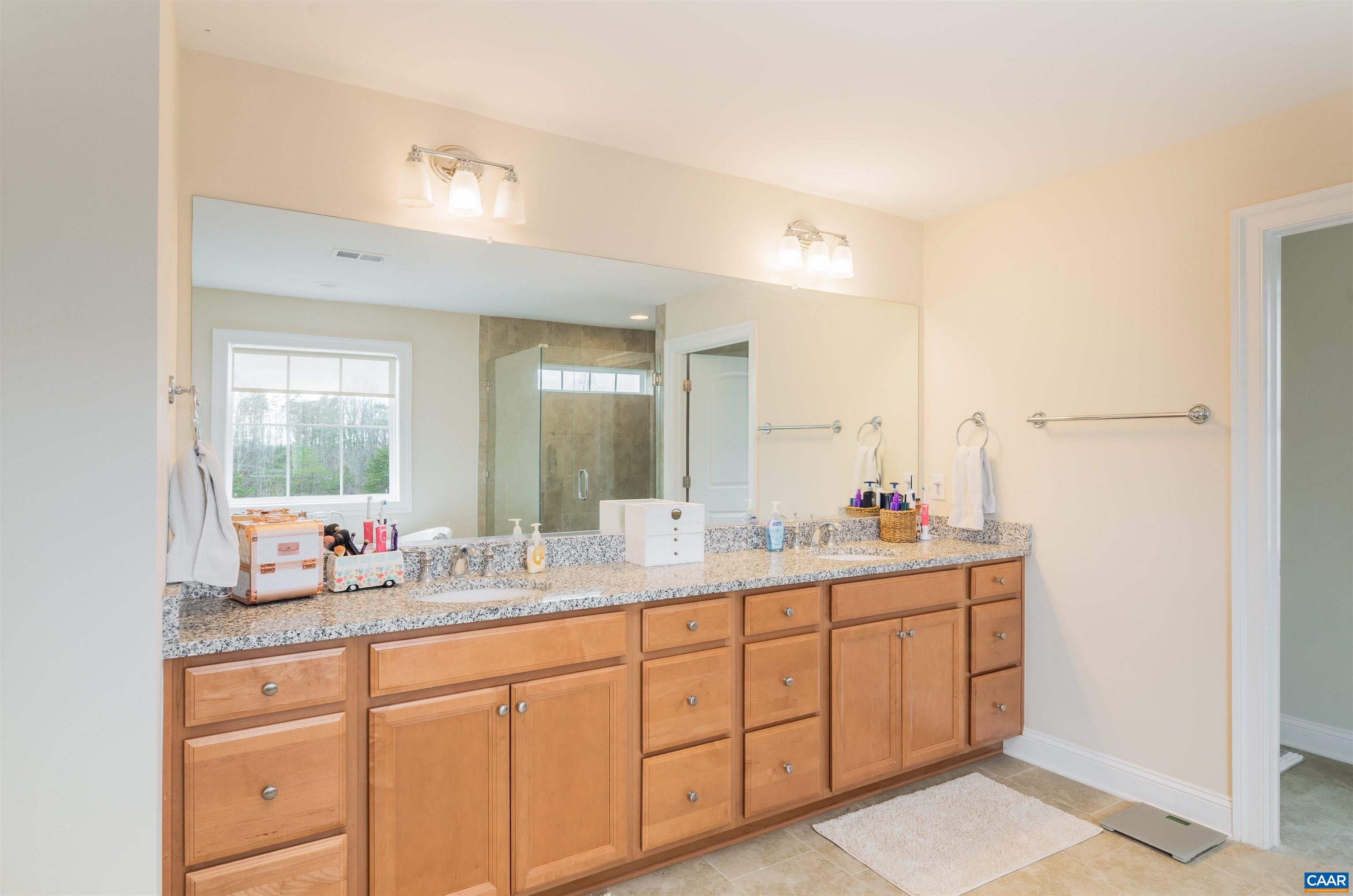 48 YATES CIR
